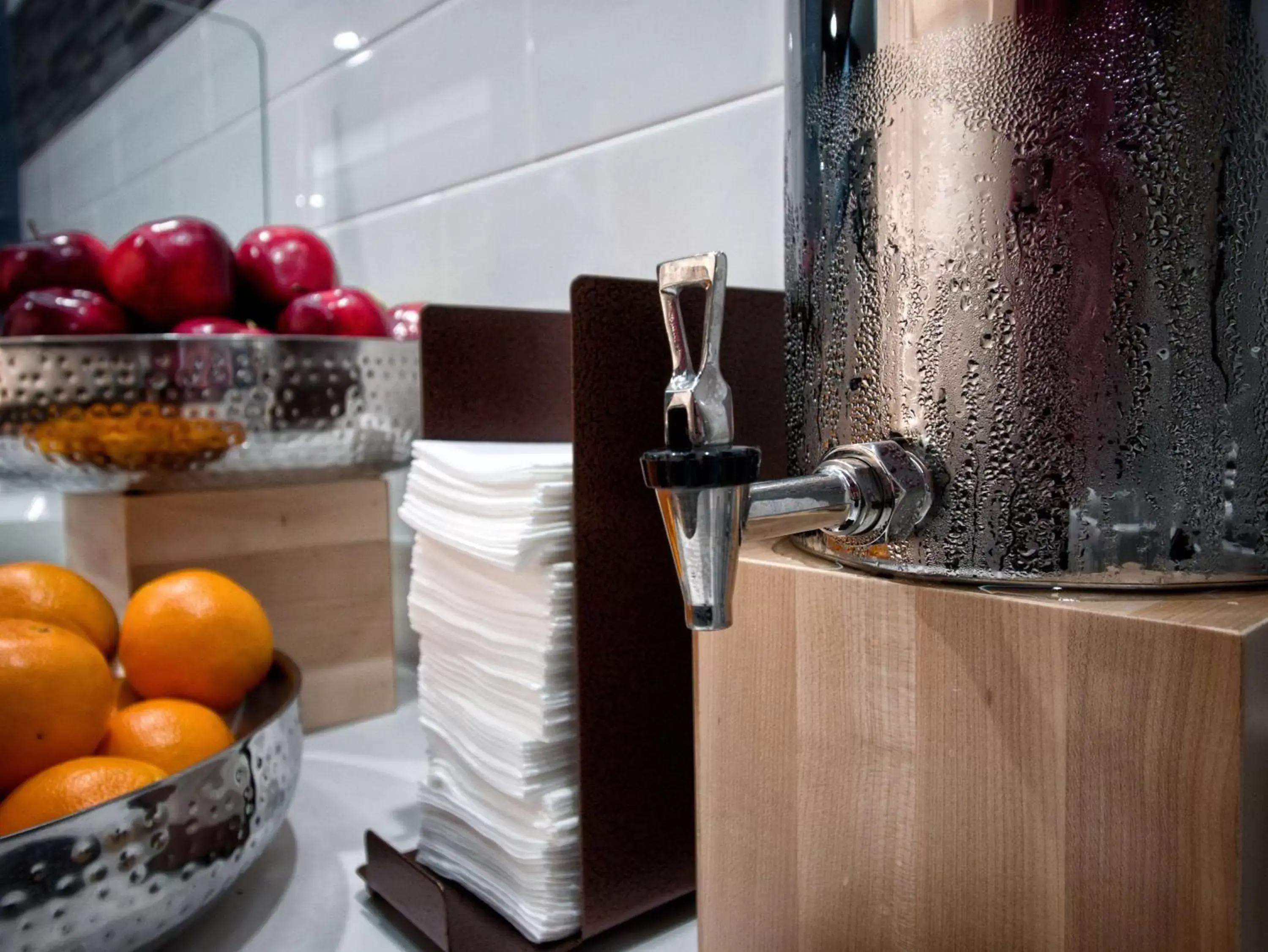 Breakfast, Bathroom in Embassy Suites By Hilton Oklahoma City Northwest