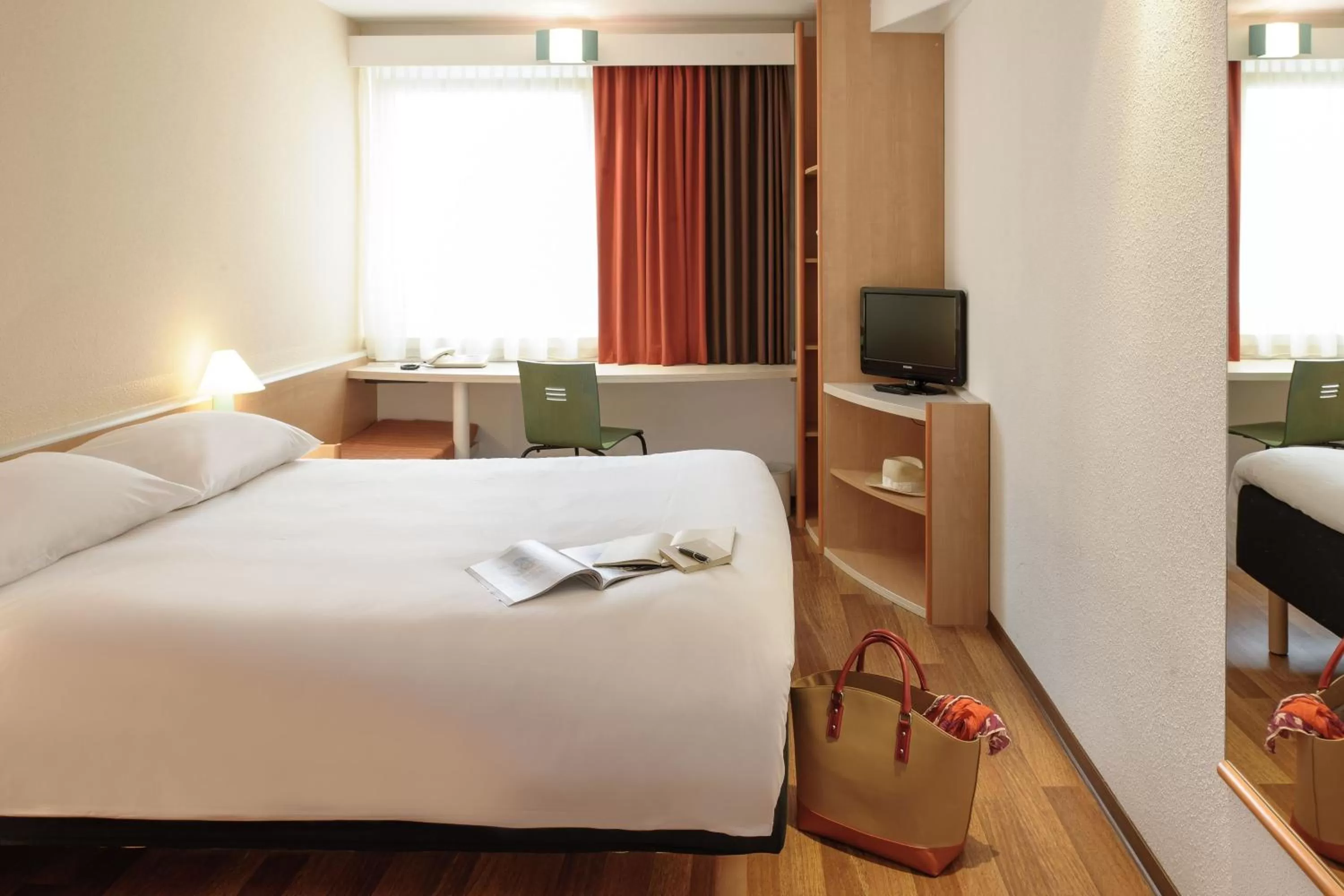 Bed in ibis Stuttgart Centrum