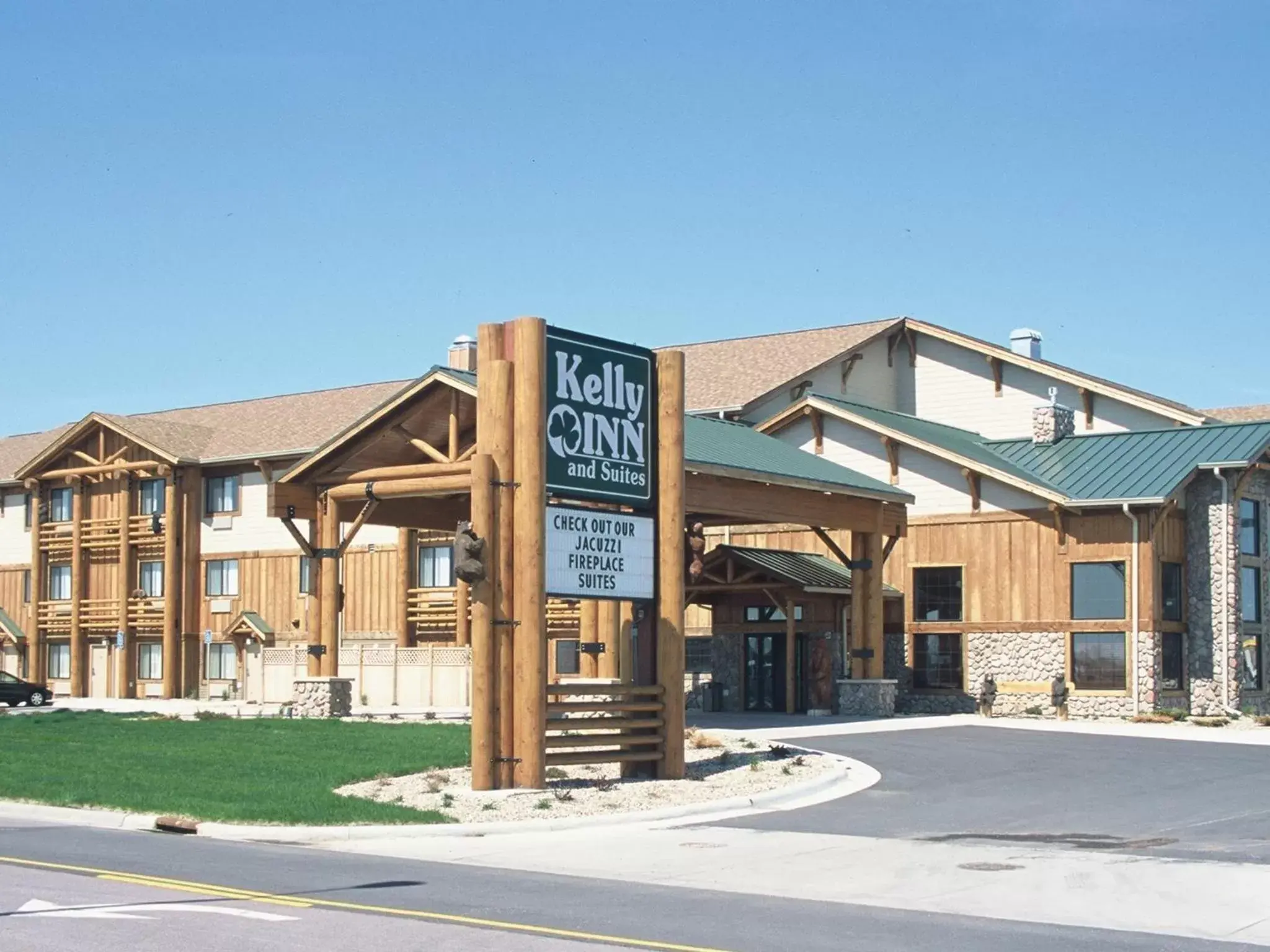 Facade/entrance in Kelly Inn and Suites Mitchell