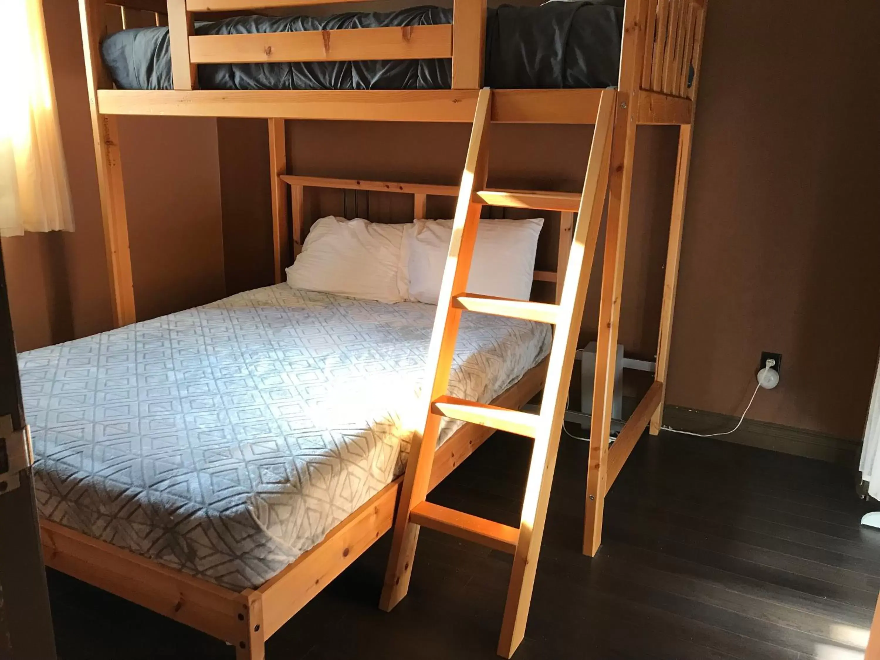 Bunk Bed in Hush Lodge and Cottages