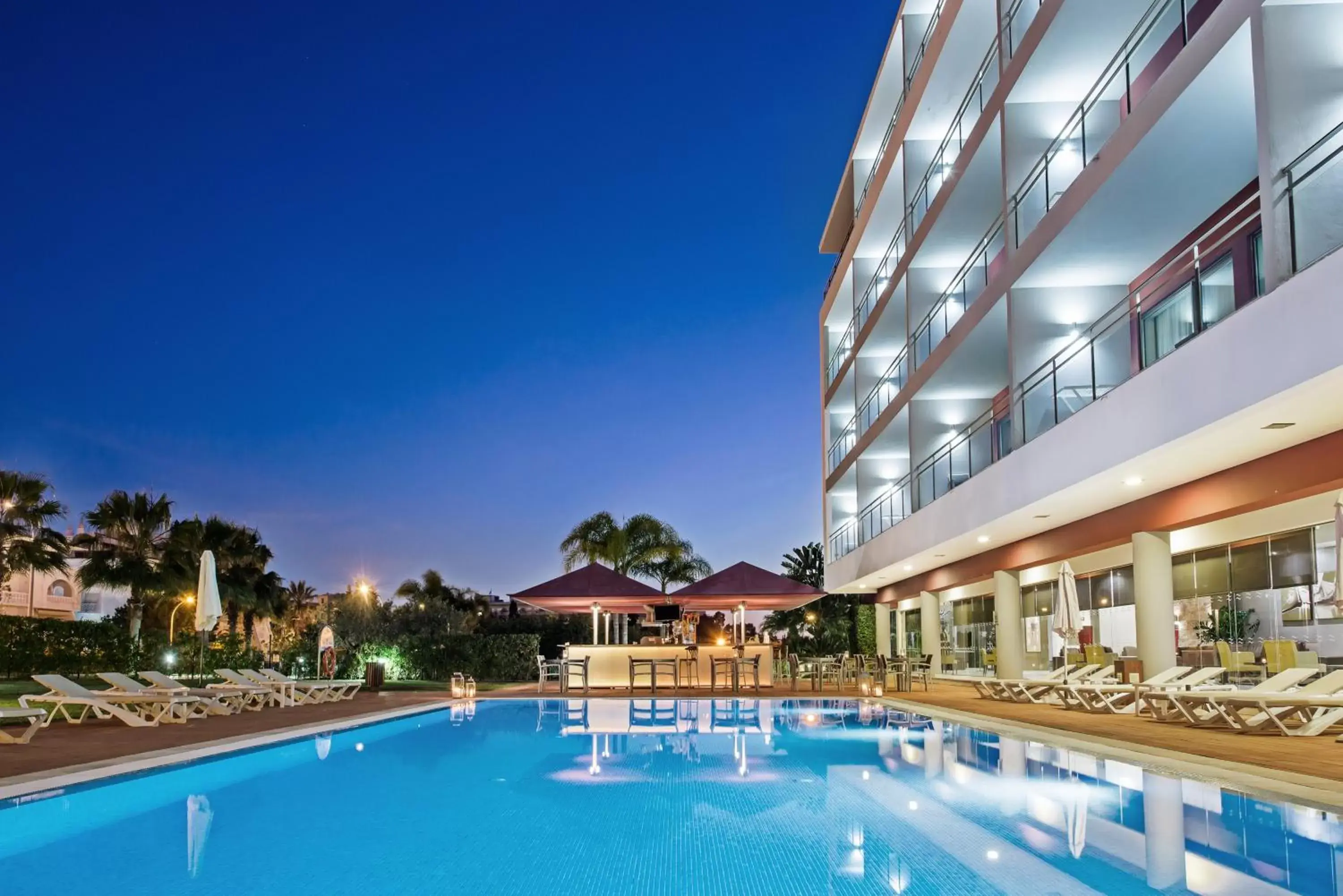 Property building, Swimming Pool in Areias Village Beach Suite Hotel