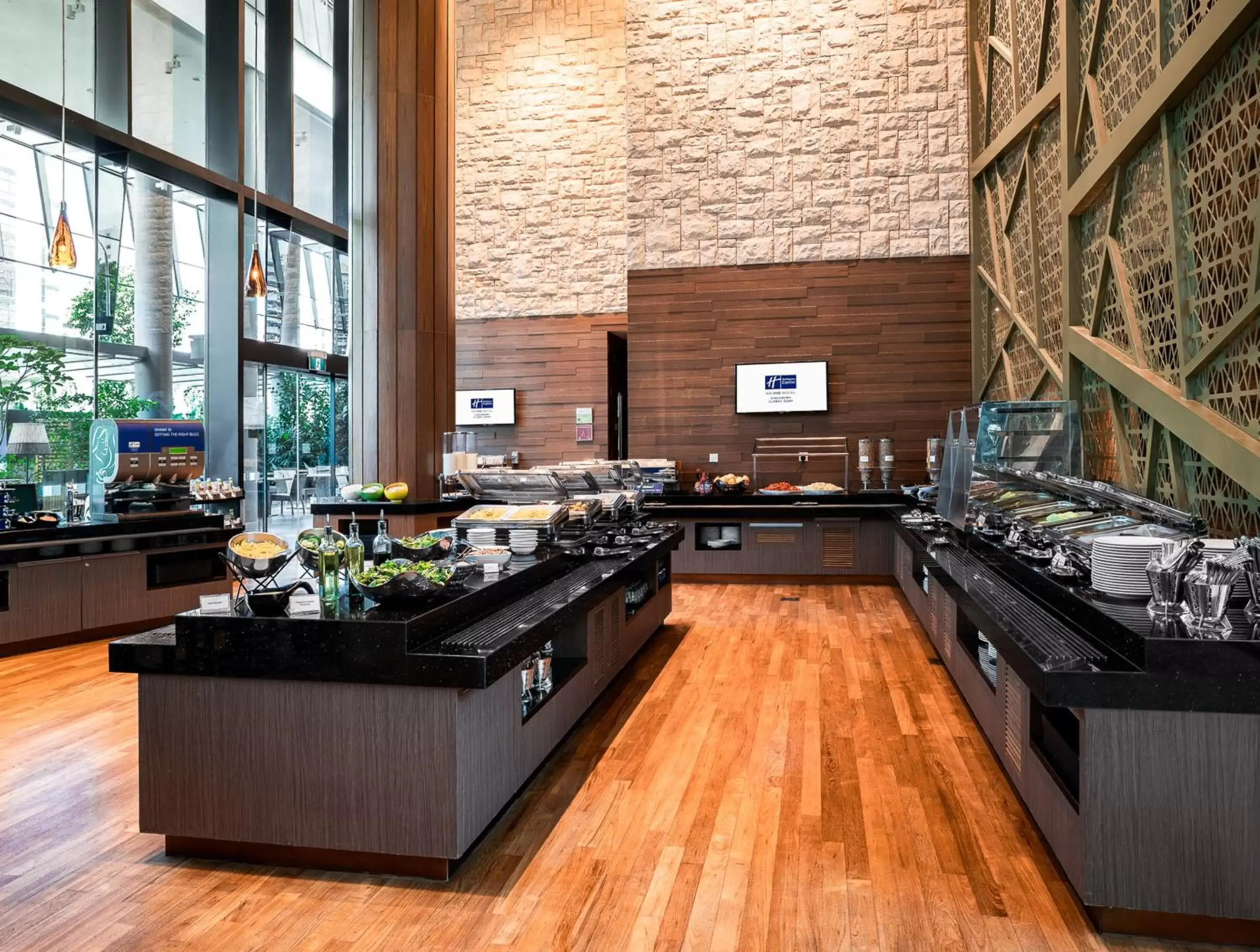 Breakfast in Holiday Inn Express Singapore Clarke Quay by IHG Breakfast in Holiday Inn Express Singapore Clarke Quay by IHG