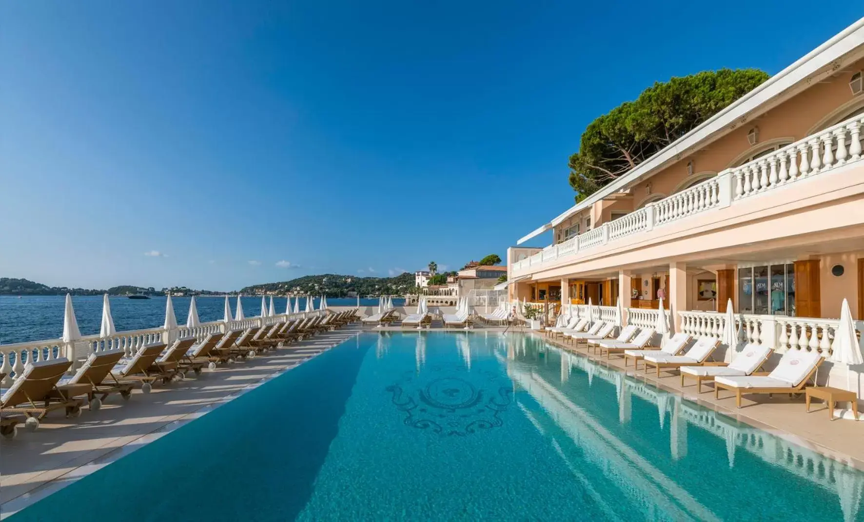 Swimming Pool in La Réserve de Beaulieu