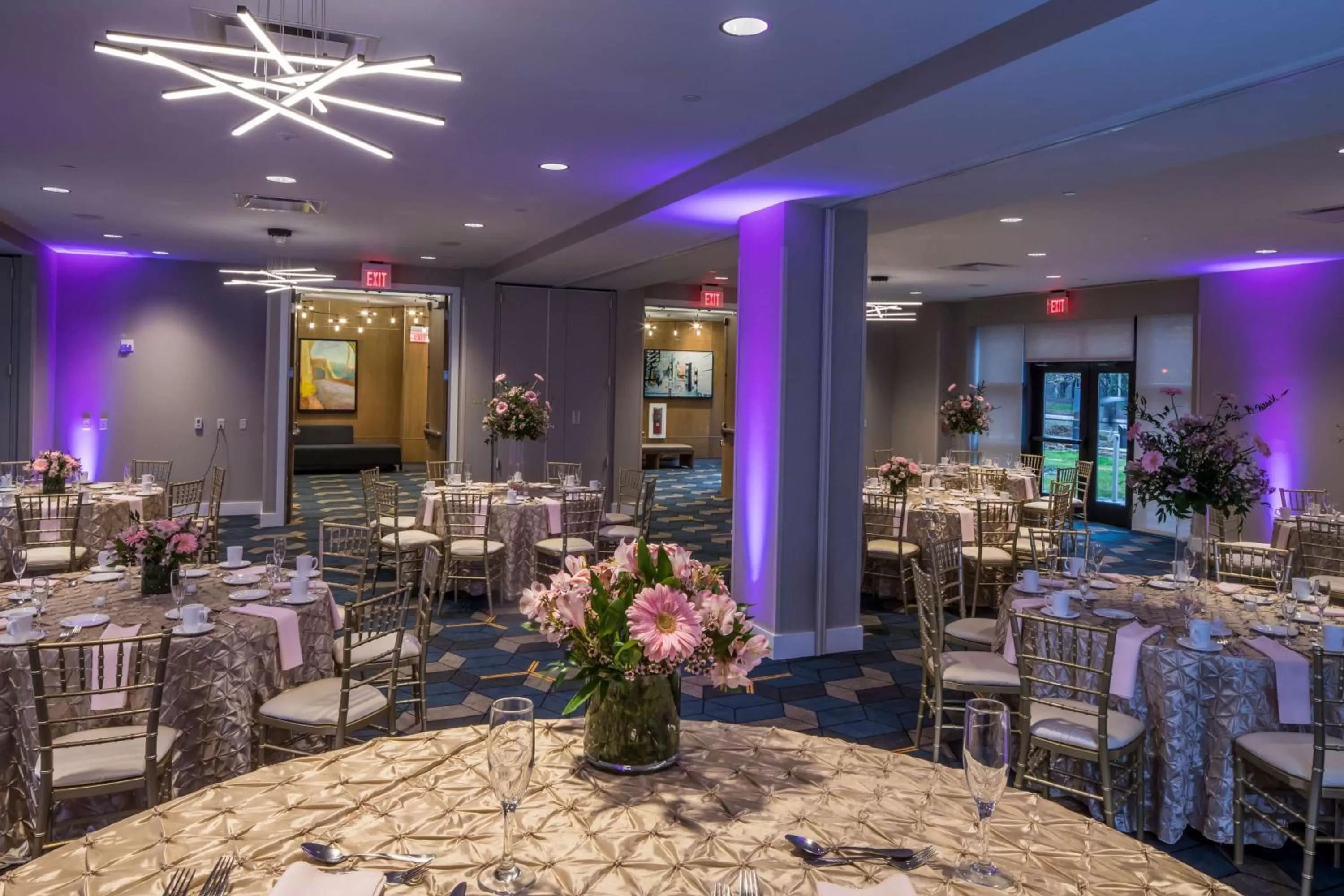 Meeting/conference room in DoubleTree by Hilton Hotel & Suites Pittsburgh Downtown