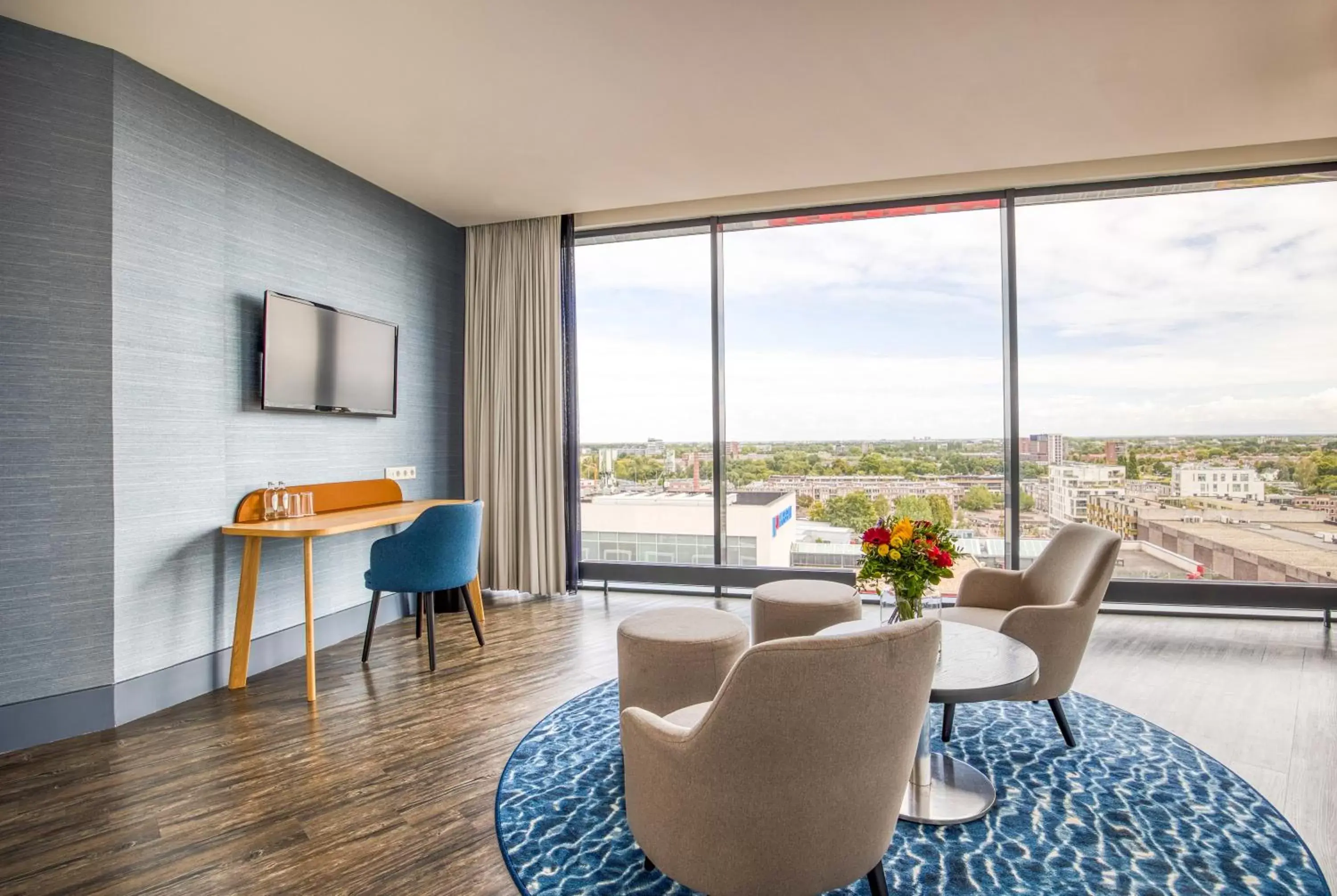 TV and multimedia, Seating Area in Mercure Hotel Amersfoort Centre