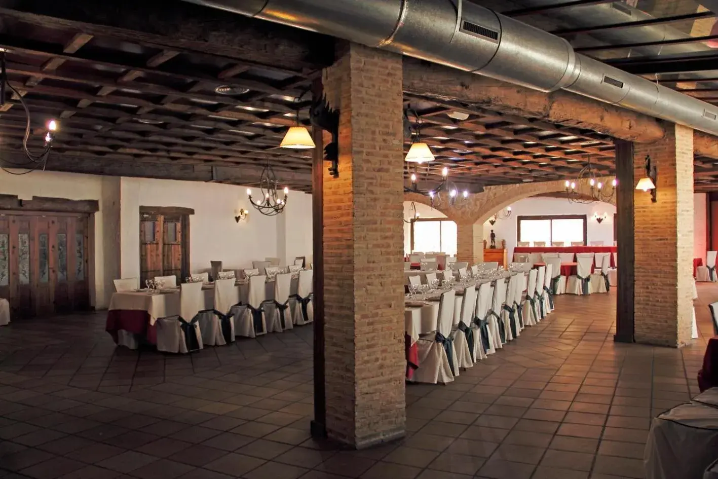 Business facilities, Restaurant/Places to Eat in Hotel Restaurante Seto