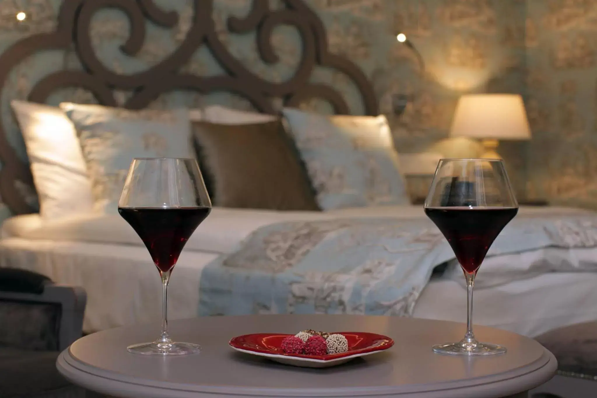 Drinks, Bed in Relais Le Chevalier