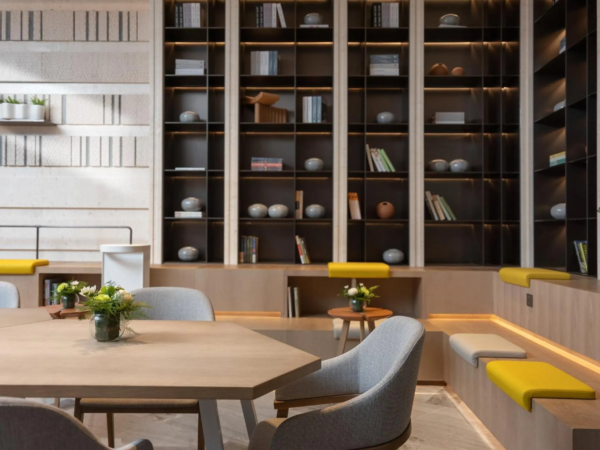 Fitness centre/facilities in EVEN Hotels Shenzhen Guangming Cloud Park by IHG