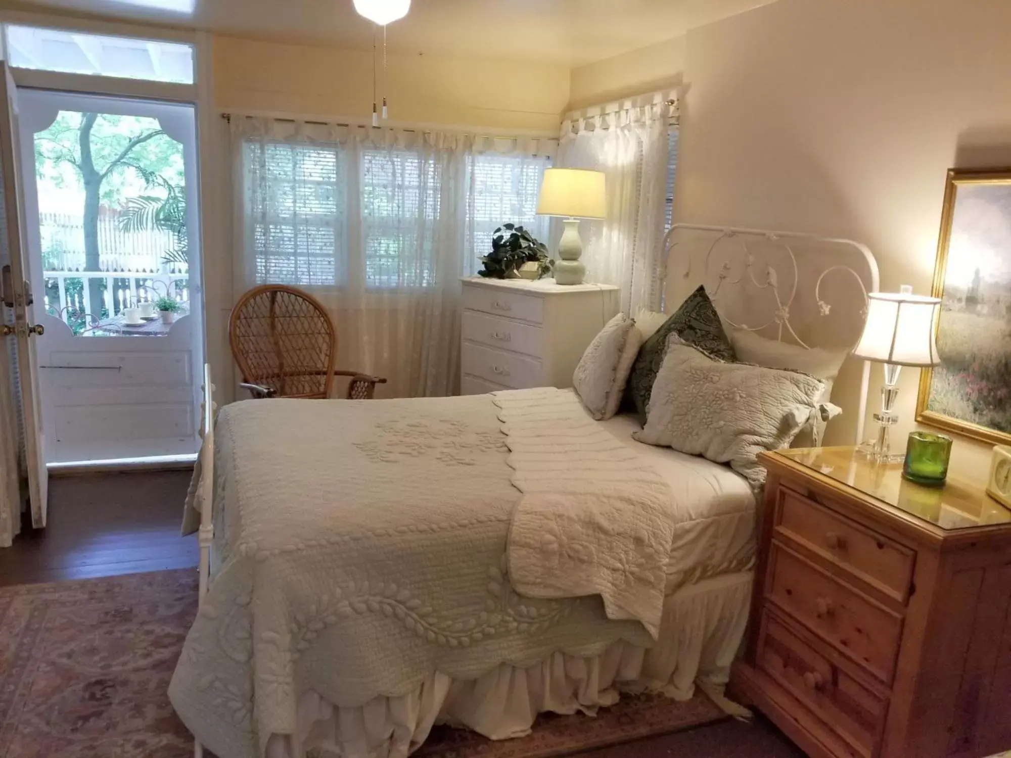 Bedroom, Bed in Rosemont B&B Cottages