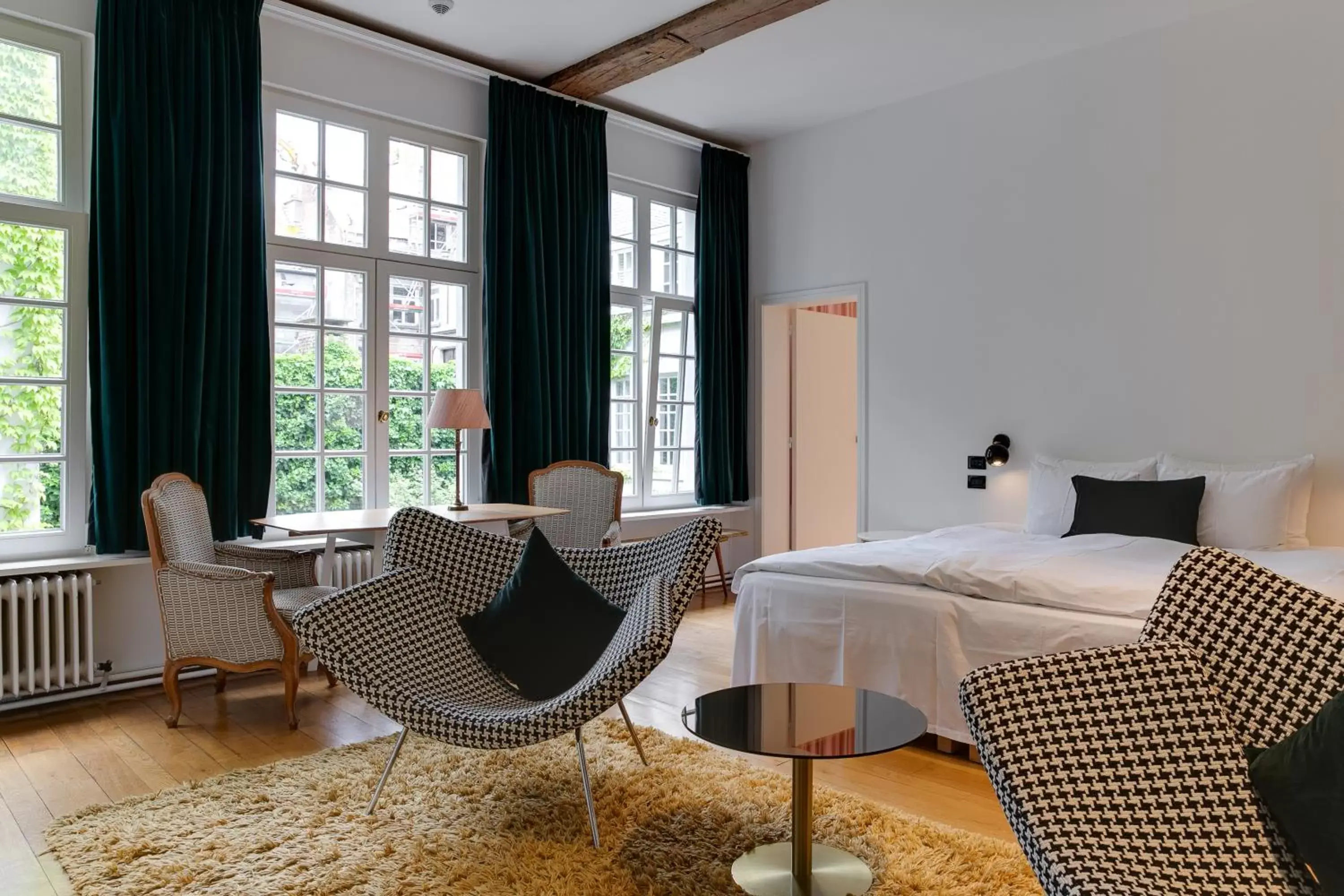 Bed, Seating Area in Small Luxury Hotel De Witte Lelie