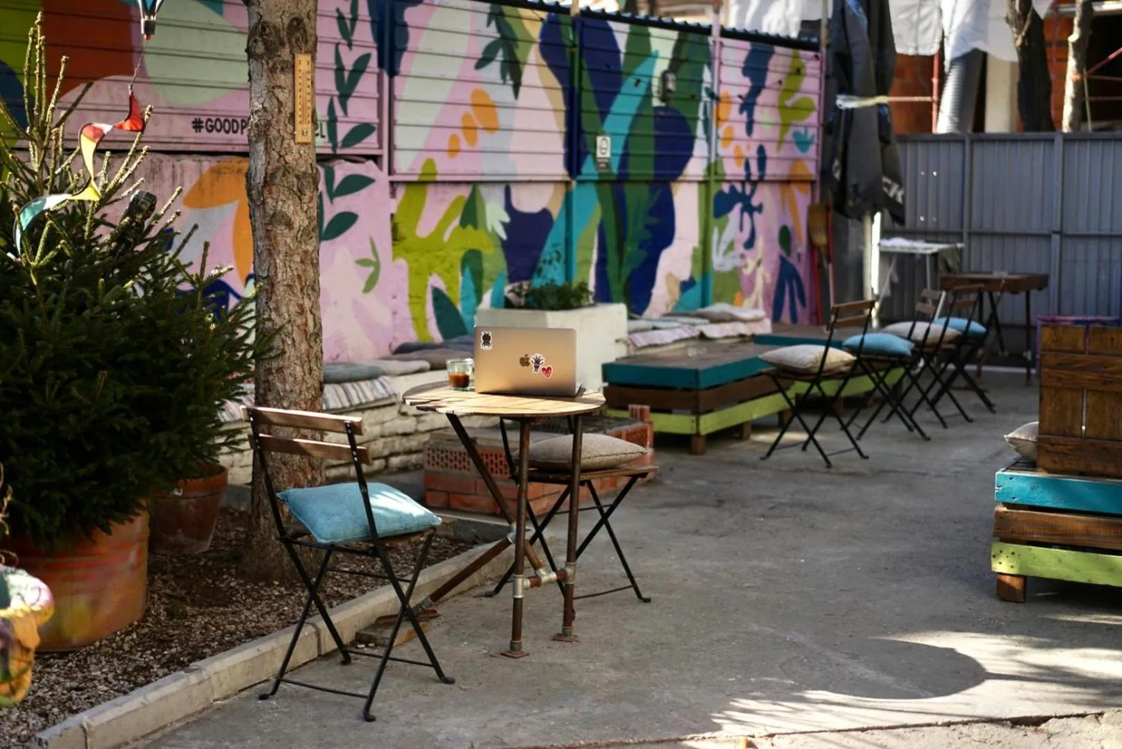 BBQ facilities in Good People Design Hostel