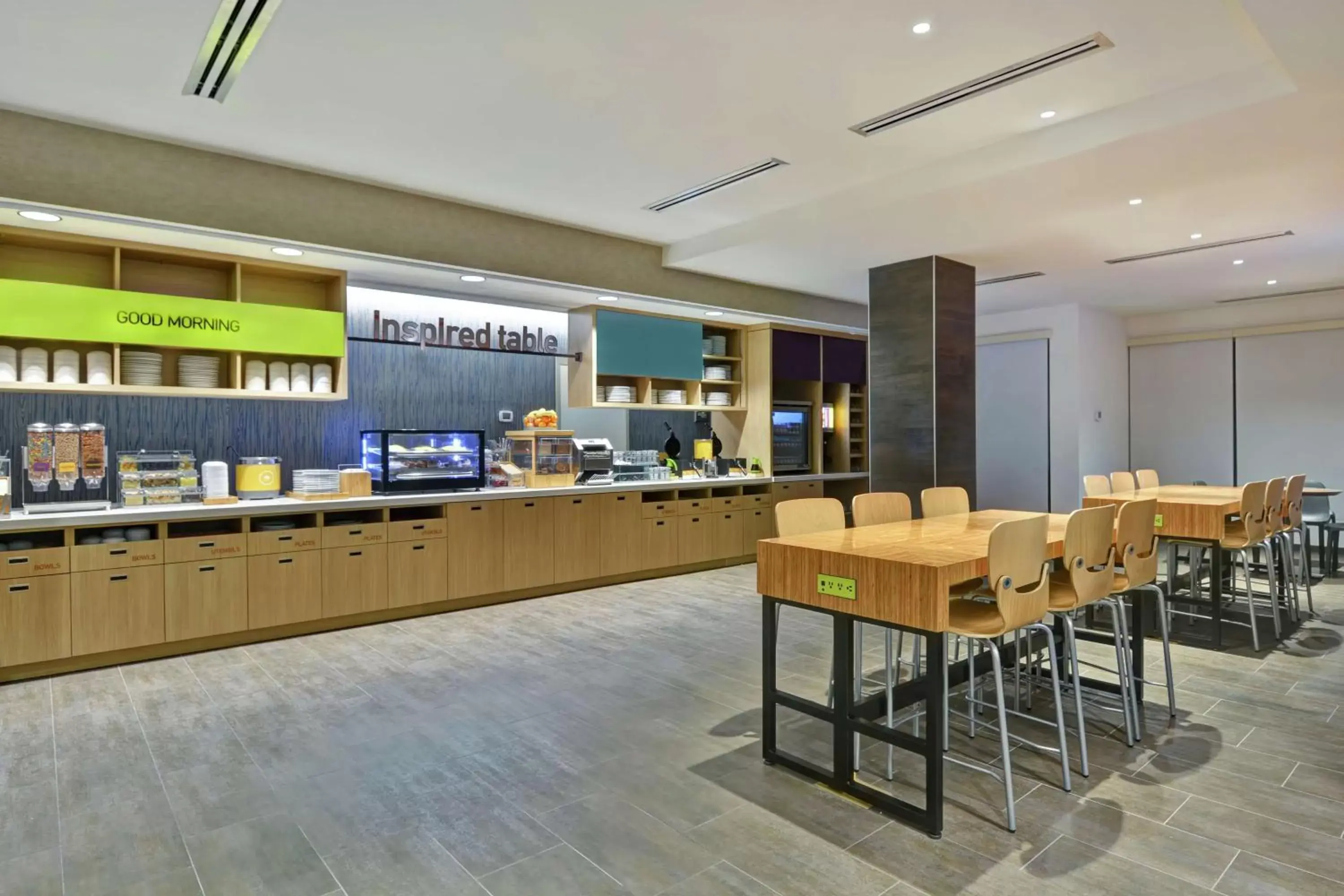 Breakfast, Restaurant/Places to Eat in Home2 Suites By Hilton West Palm Beach Airport