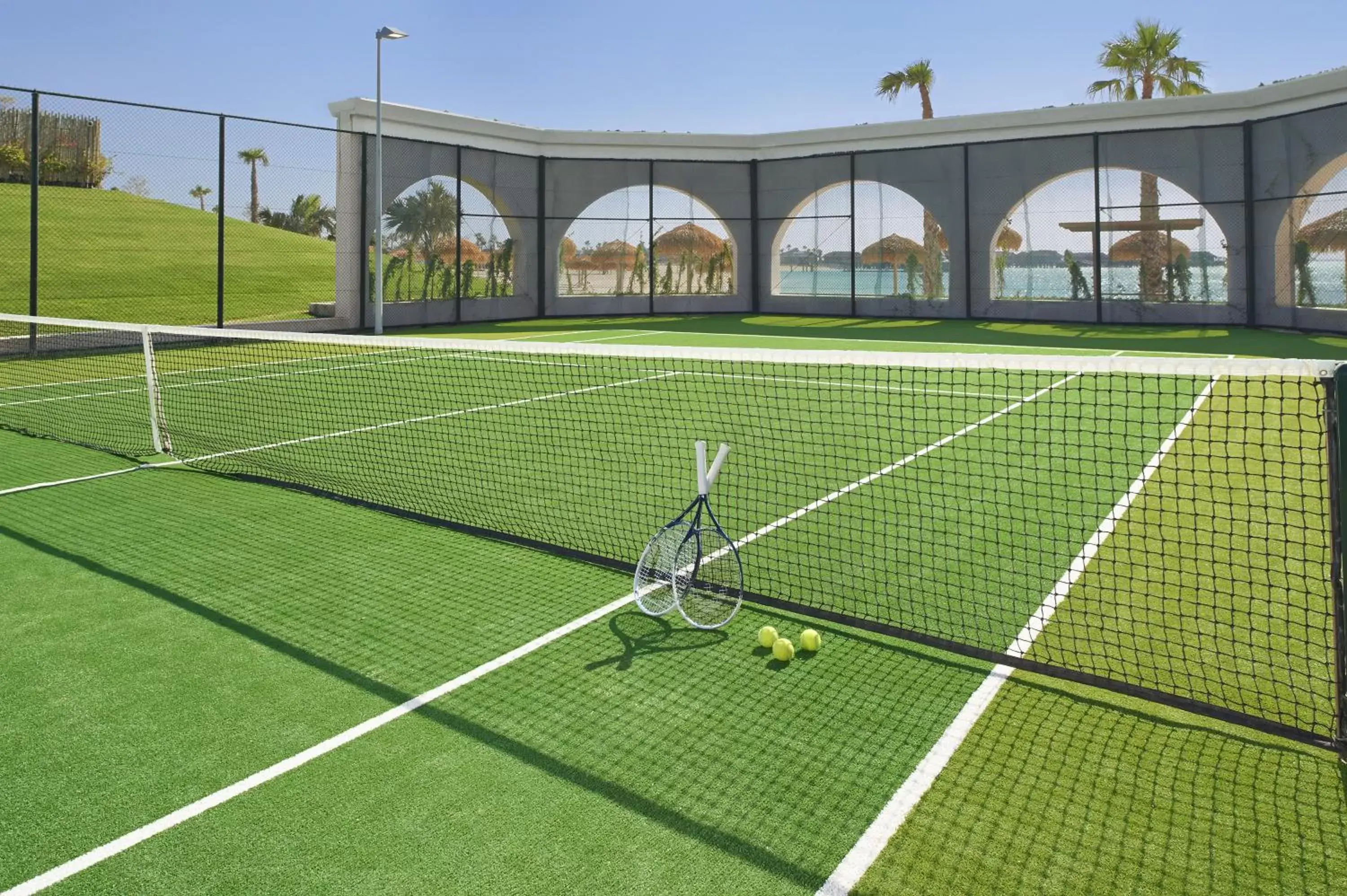 Tennis court, Tennis/Squash in Banana Island Resort Doha by Anantara