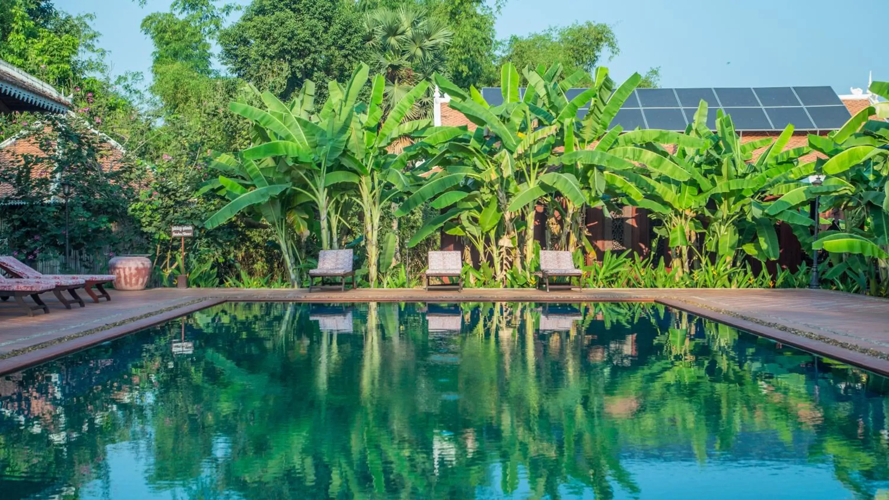 Garden, Swimming Pool in Soriyabori Villas Resort