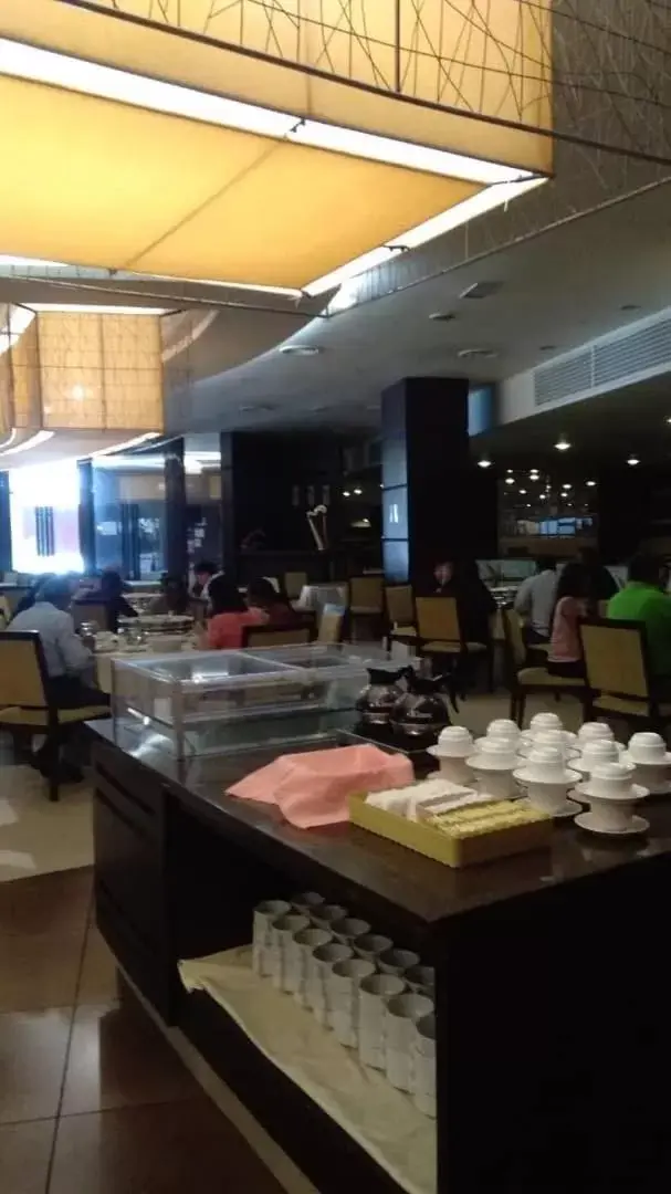 Breakfast, Restaurant/Places to Eat in Pearl View Hotel