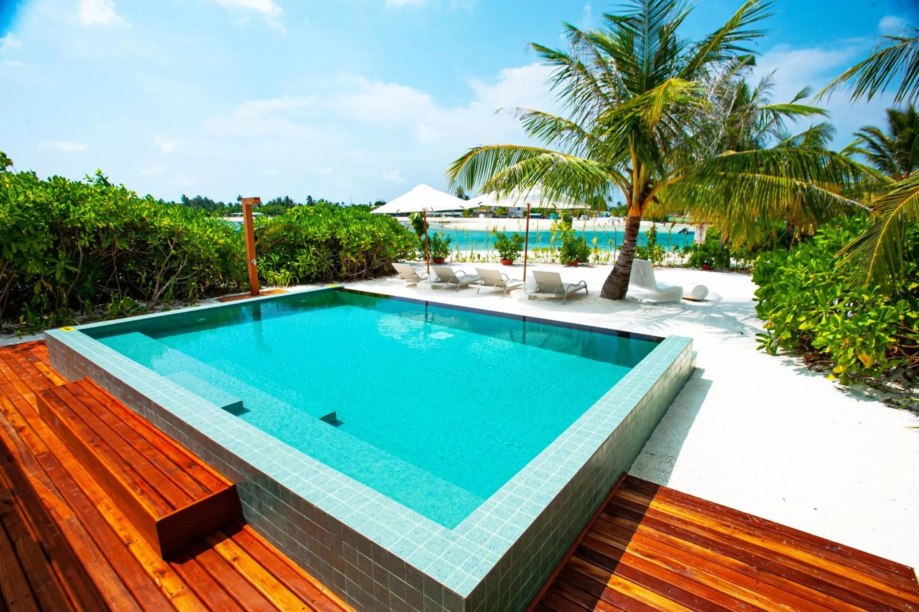 Pool view, Swimming Pool in Holiday Inn Resort Kandooma Maldives - Kids Stay & Eat Free