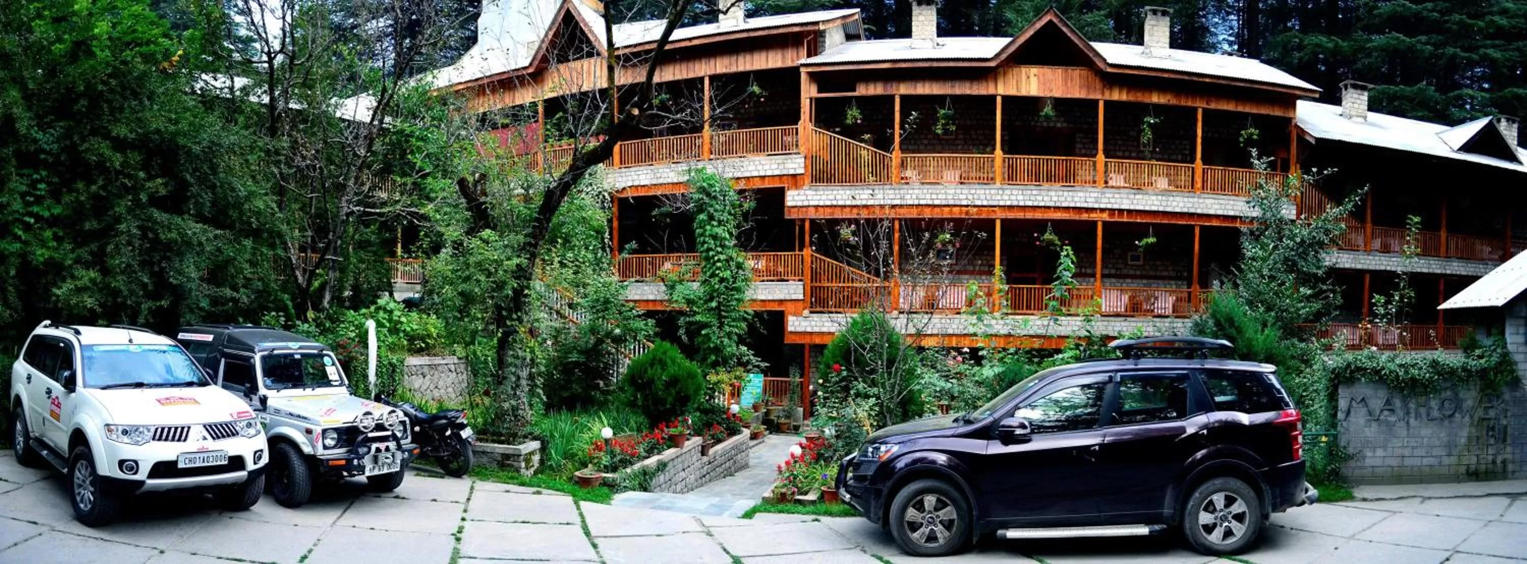 Parking in Hotel Negi's Mayflower A heritage Since 1965