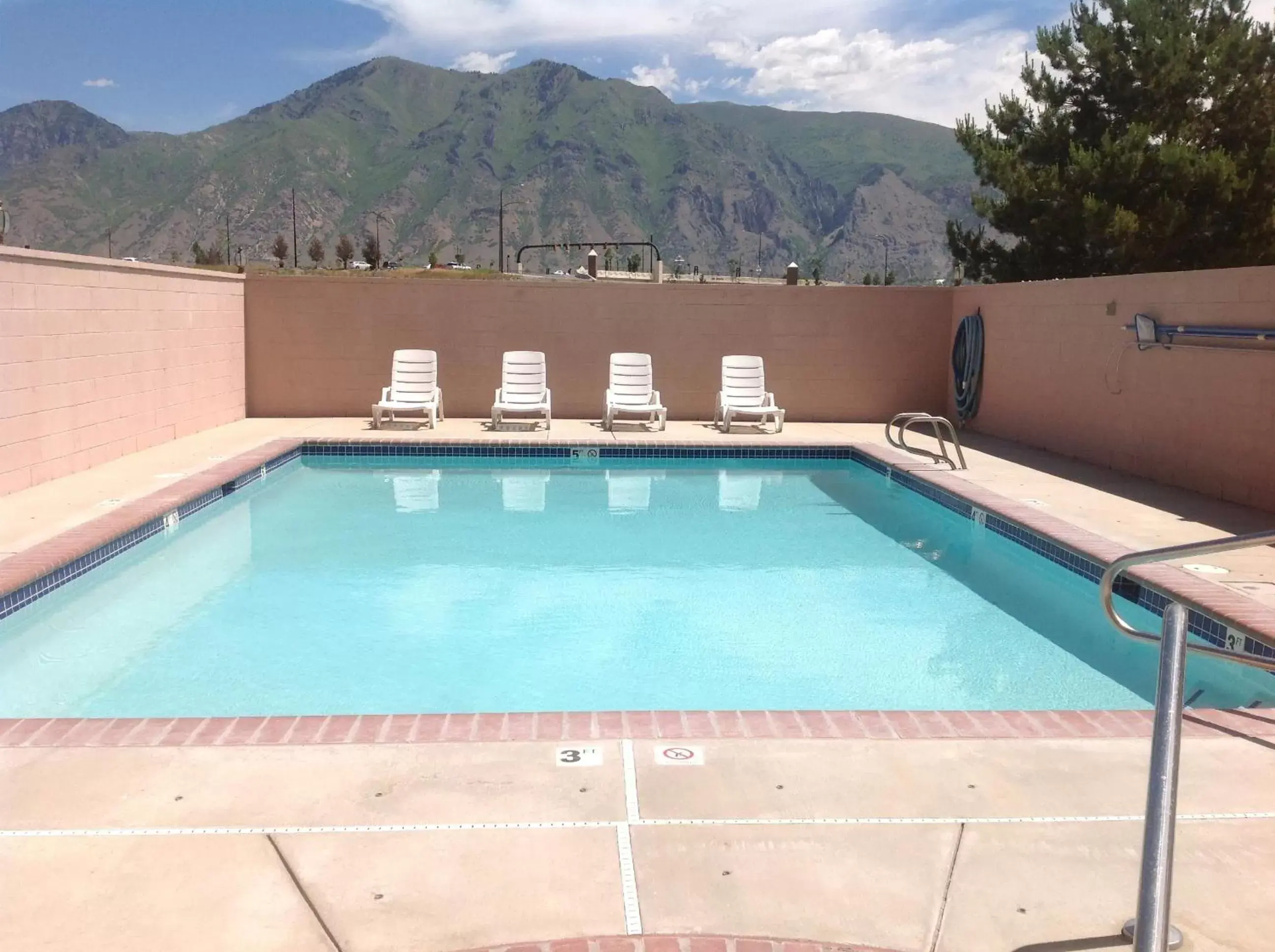 Day, Swimming Pool in Days Inn by Wyndham Springville