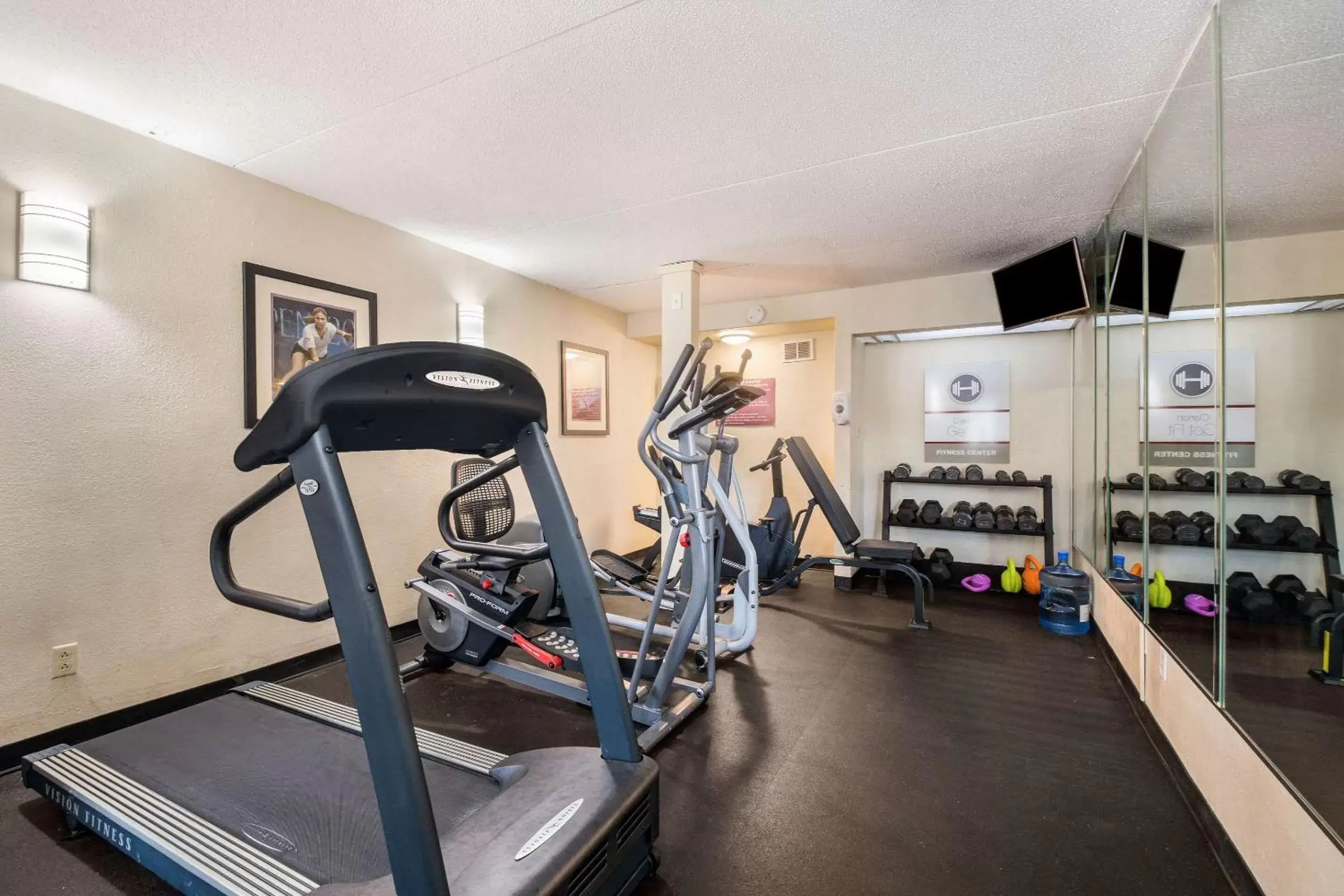 Activities, Fitness Center/Facilities in Clarion Inn Cleveland