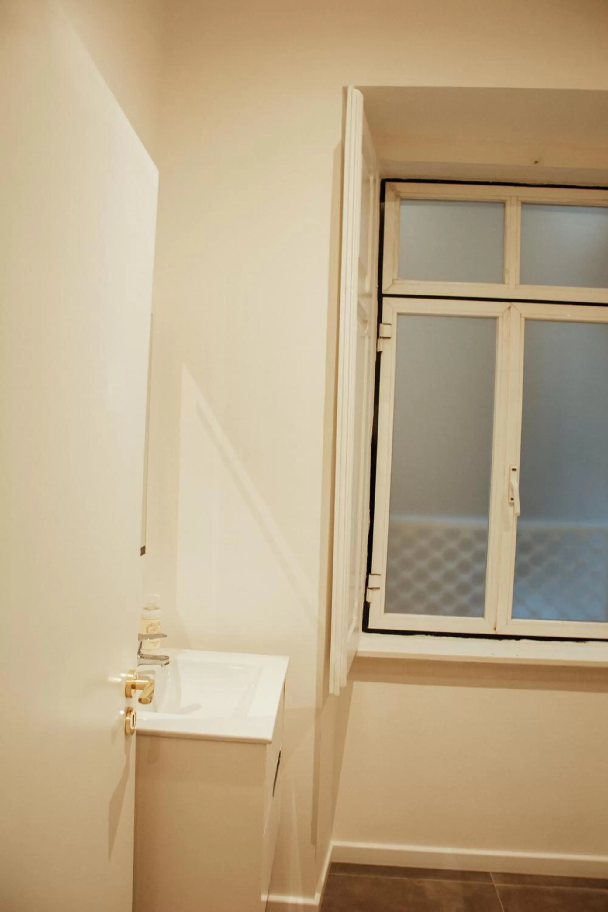 Bathroom in Le Premier Lisbon Suites