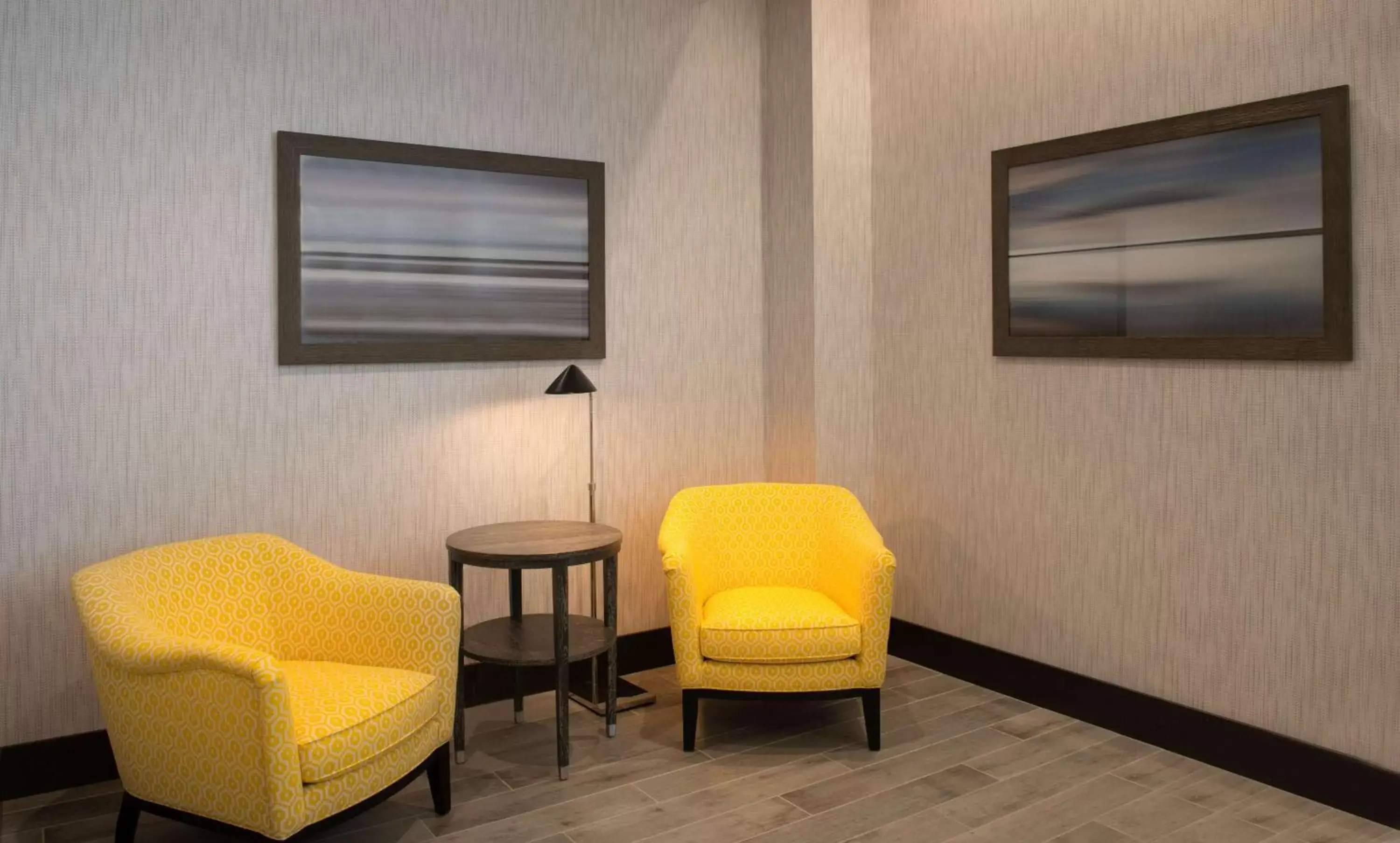 Business facilities, Seating Area in Homewood Suites By Hilton North Charleston