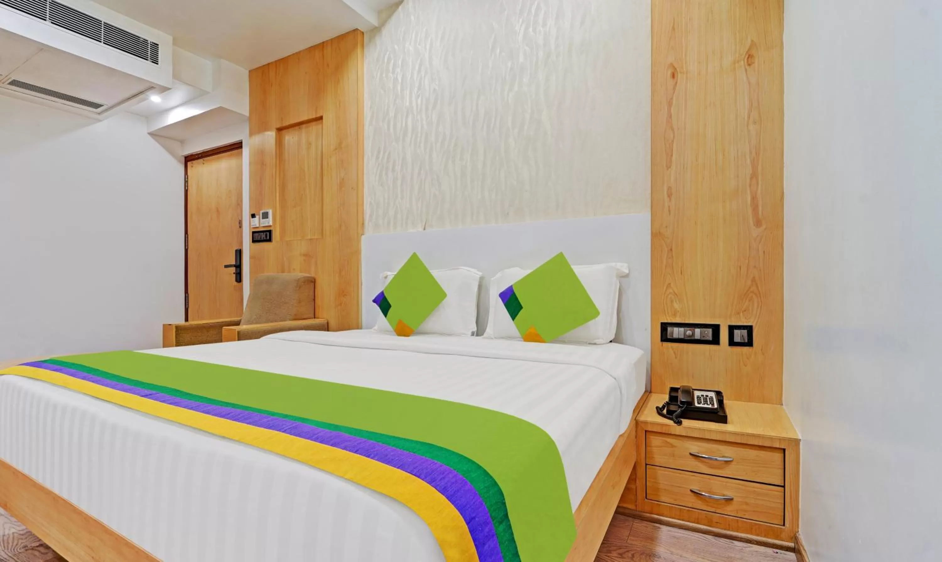 Bedroom, Bed in Treebo Vinayak Inn, 600 Mts From Coimbatore Railway Station