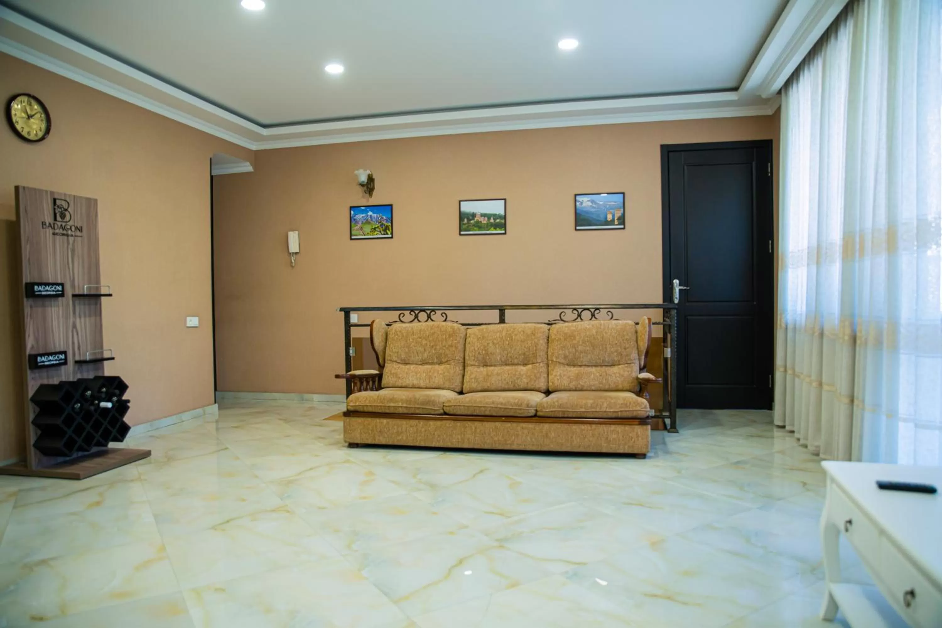 Facade/entrance, Seating Area in Midtown-Vera