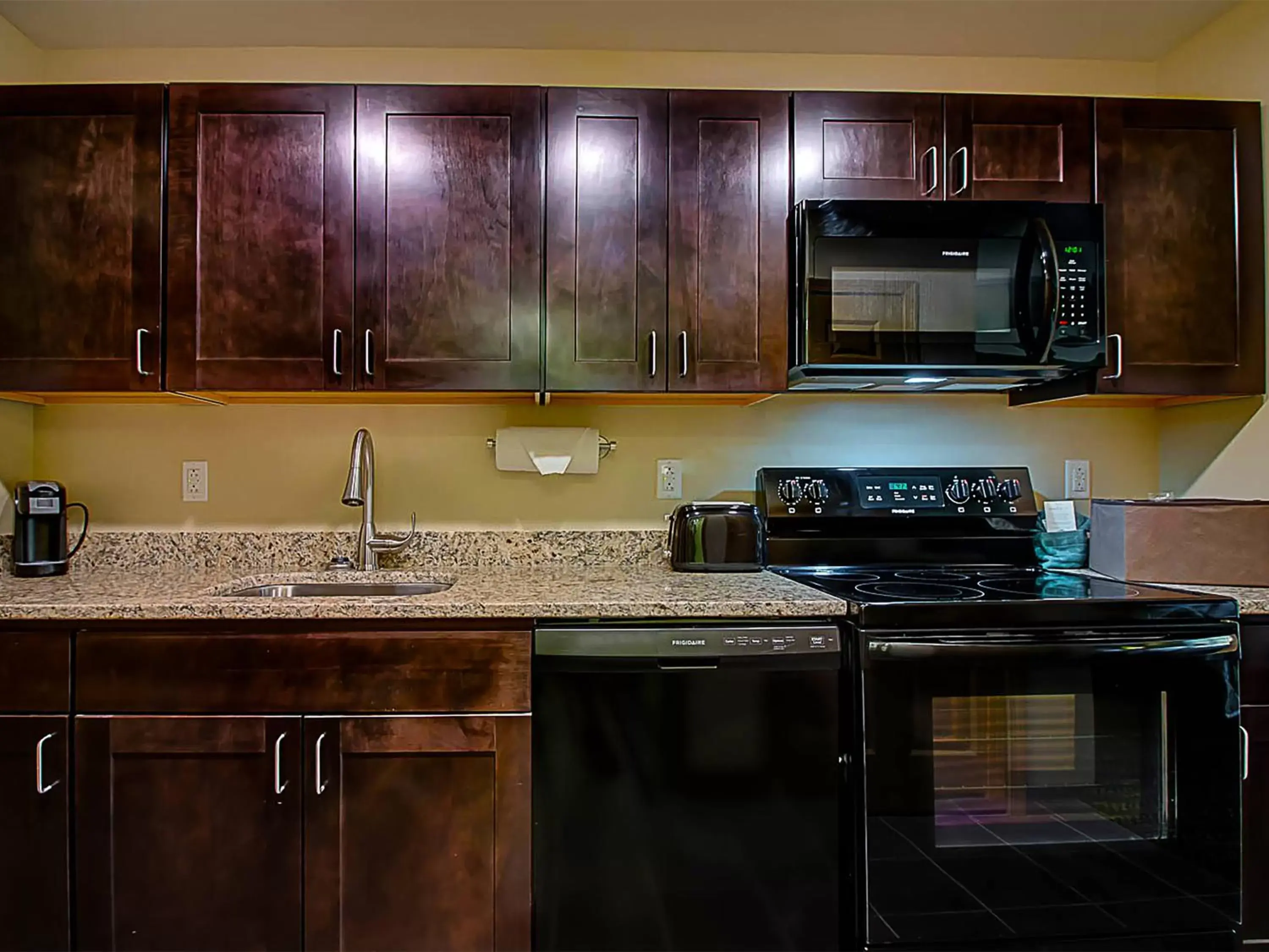 Kitchen or kitchenette, Kitchen/Kitchenette in The Resort at Governor's Crossing