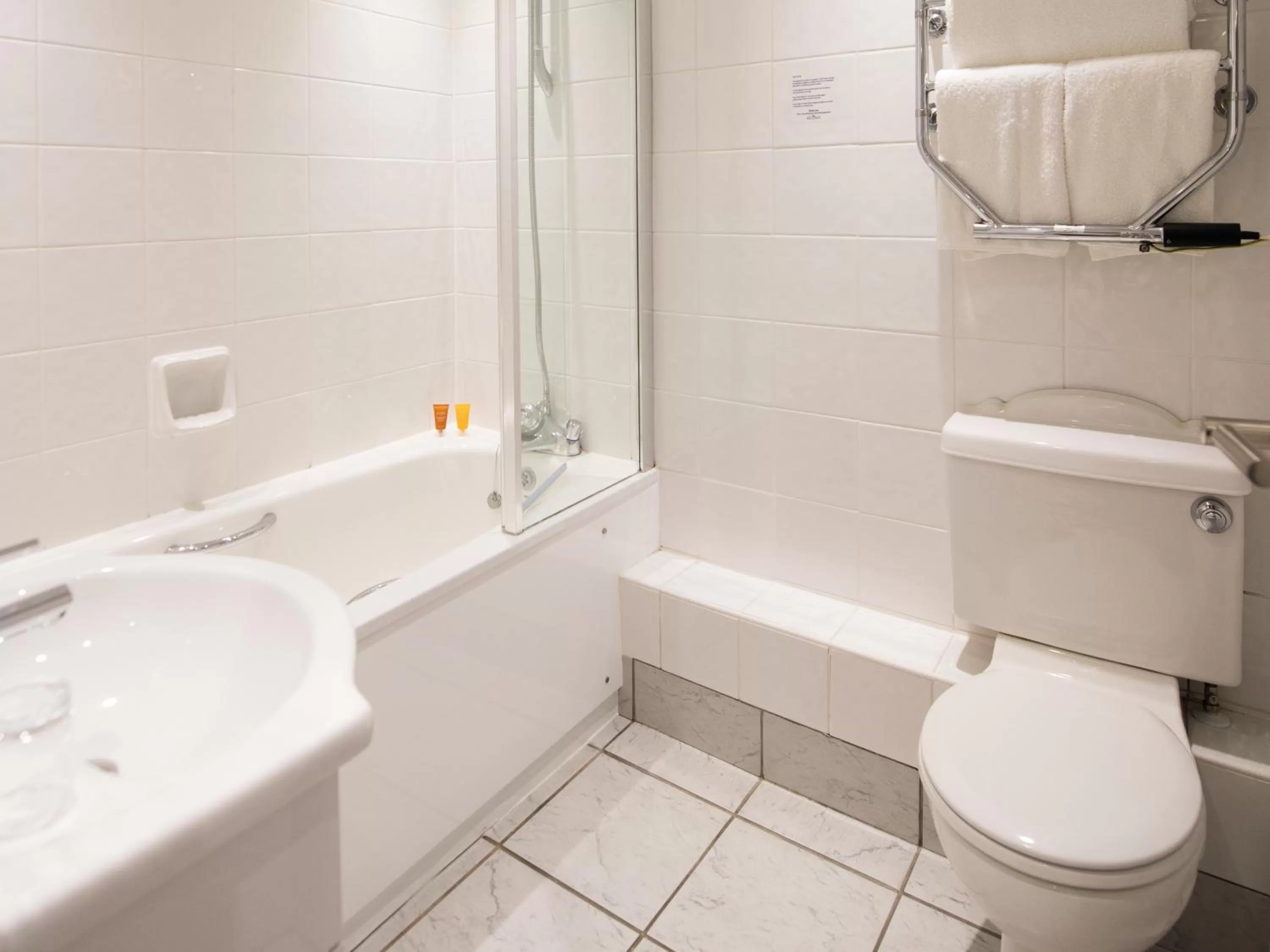 Bathroom in The Barnstaple Hotel