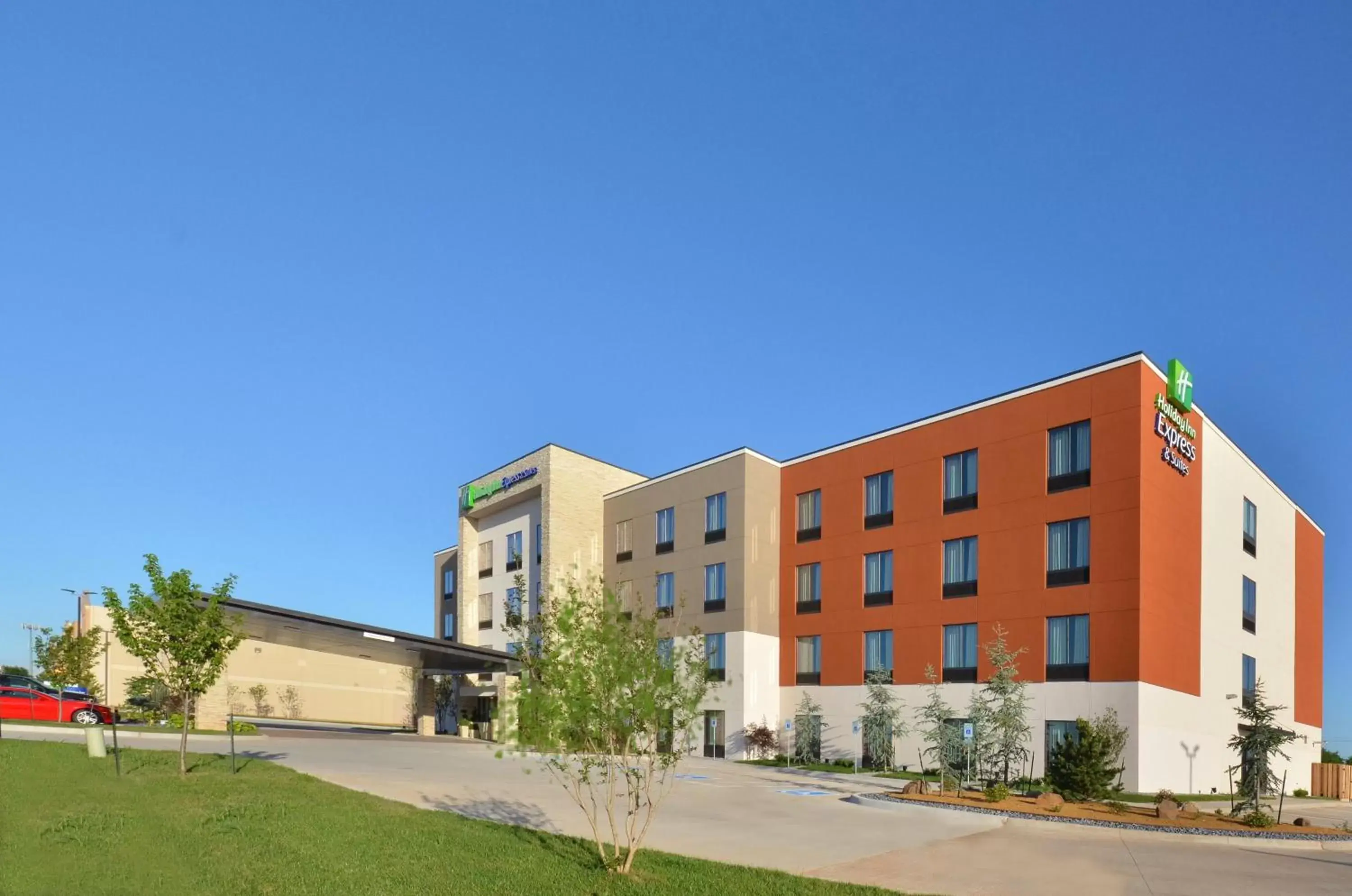 Property Building in Holiday Inn Express & Suites Oklahoma City Mid - Arpt Area, an IHG Hotel