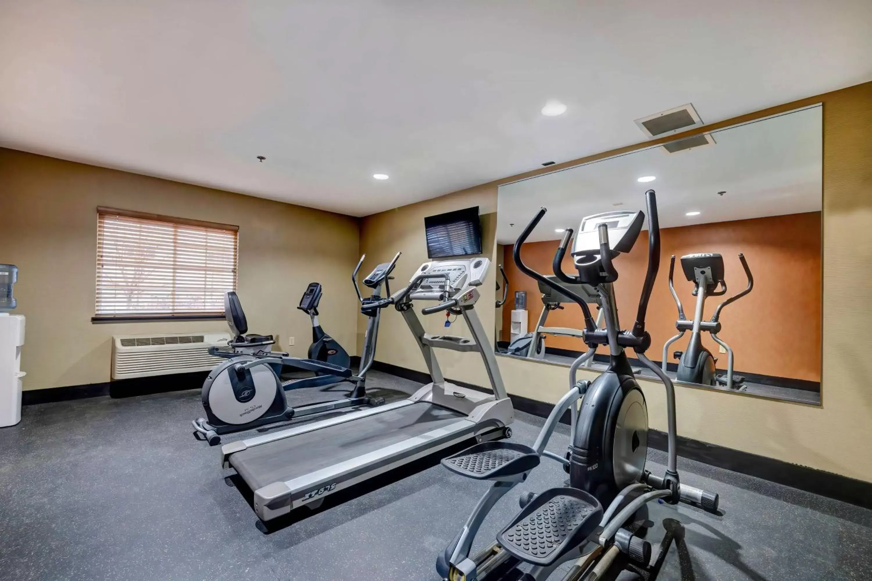 Fitness centre/facilities, Fitness Center/Facilities in Studio 6 Lenexa - Overland Park