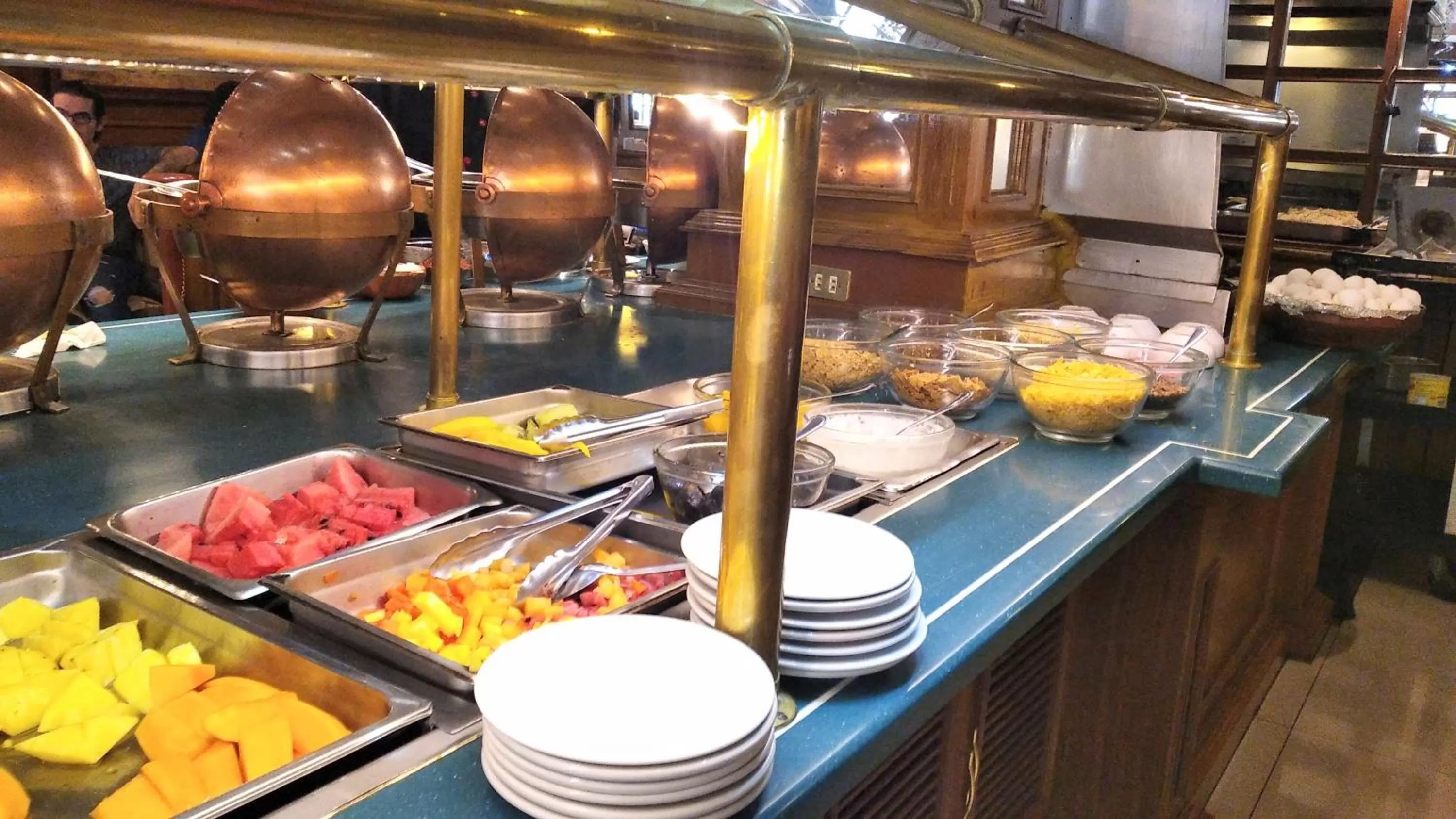 Breakfast in Country Plaza