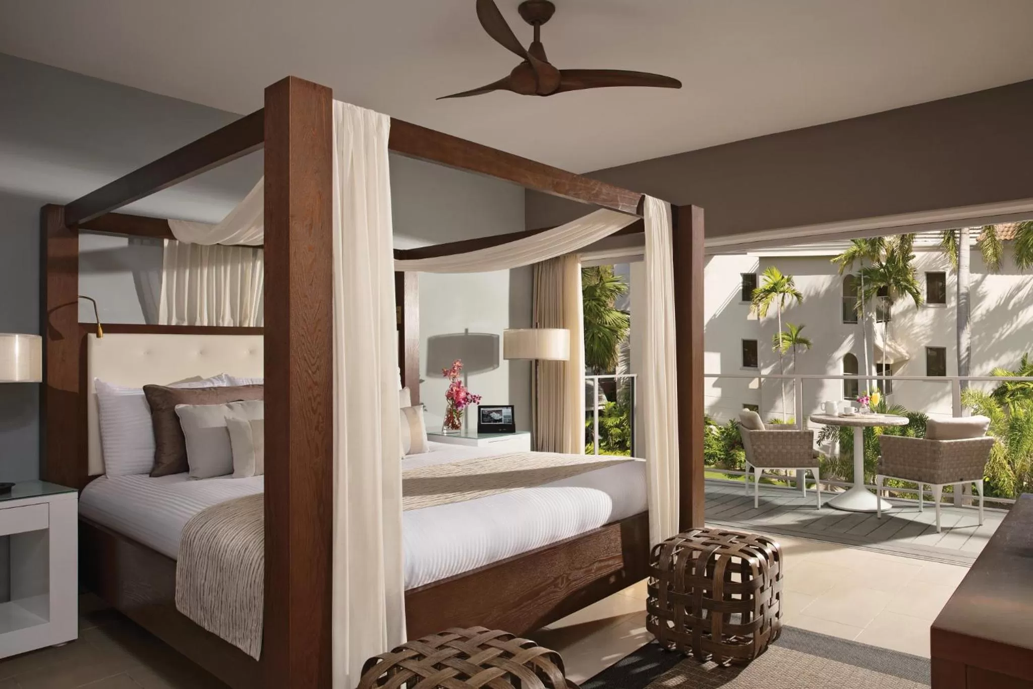 Bedroom, Bed in Zoetry Montego Bay
