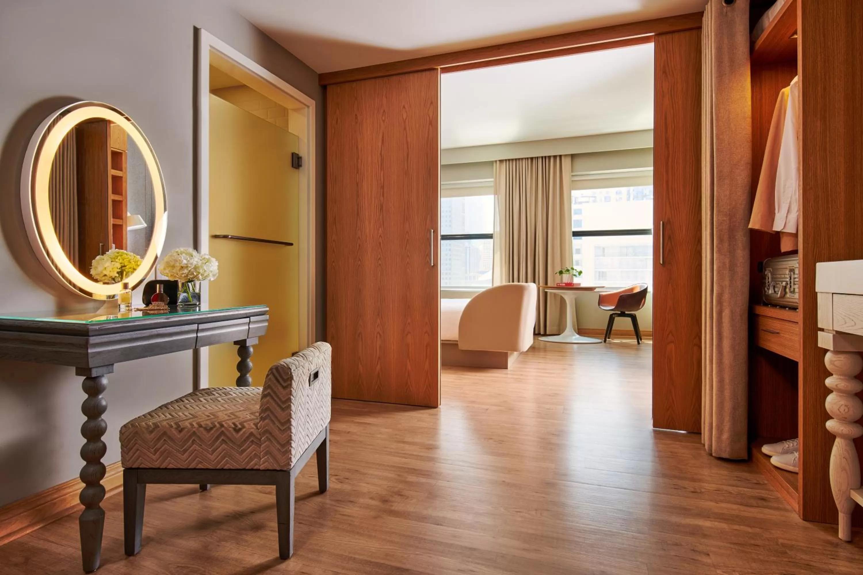 Shower, Bed in Virgin Hotels Chicago