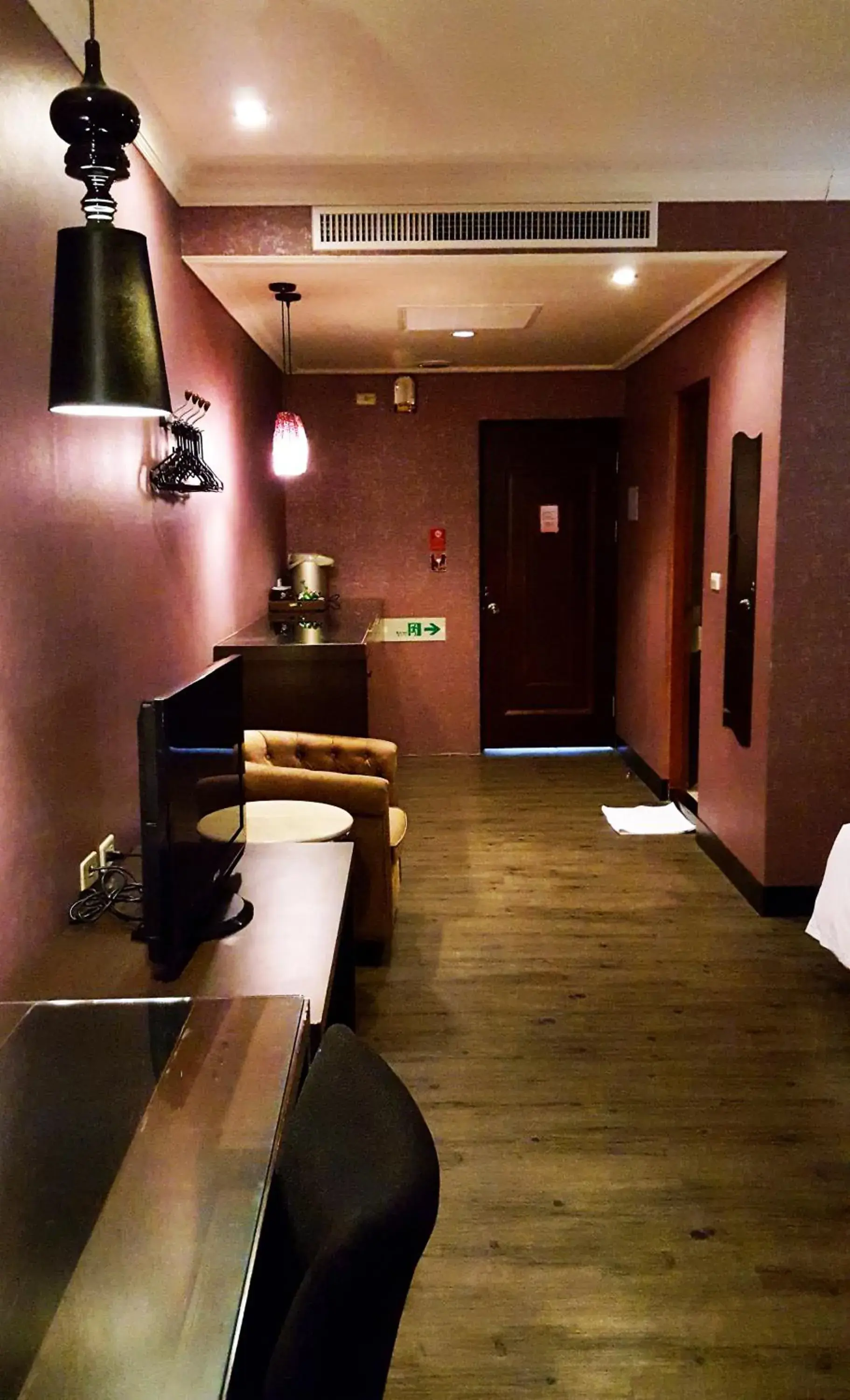 Decorative detail, Lounge/Bar in The Riverside Hotel & Motel