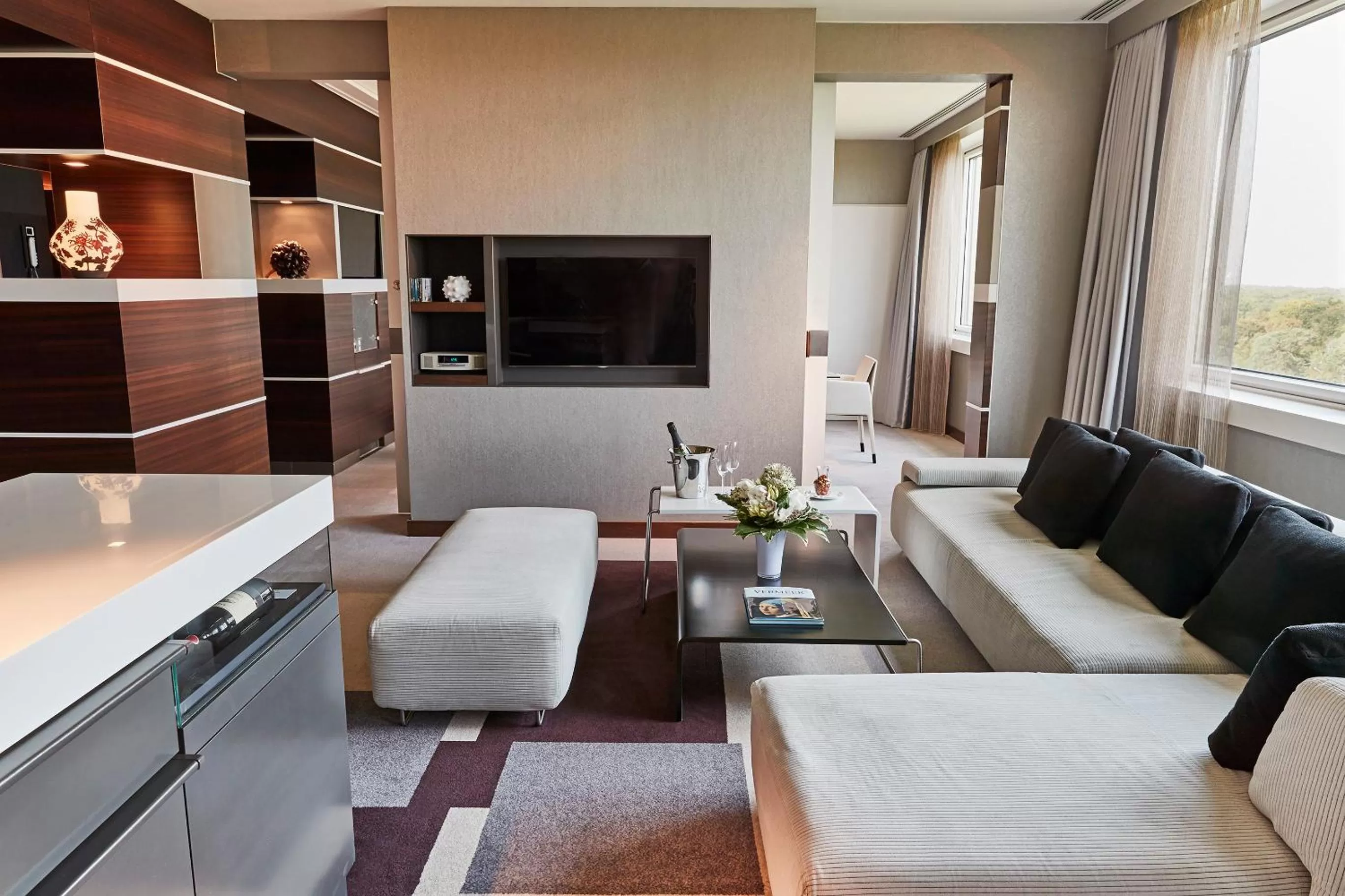 Photo of the whole room in Steigenberger Airport Hotel Frankfurt