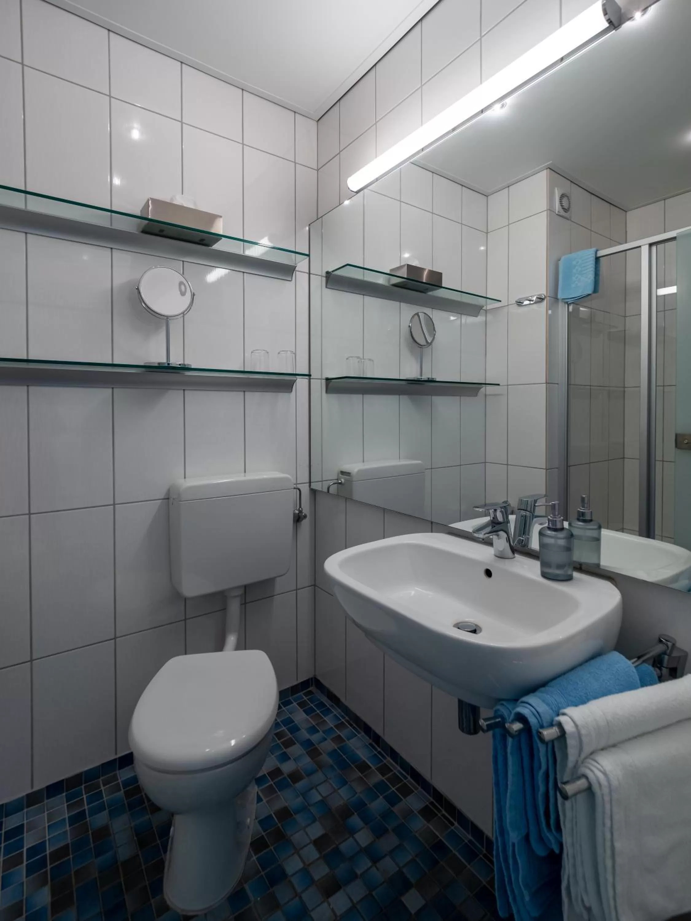 Bathroom in Tom's Hus Heiligenhafen