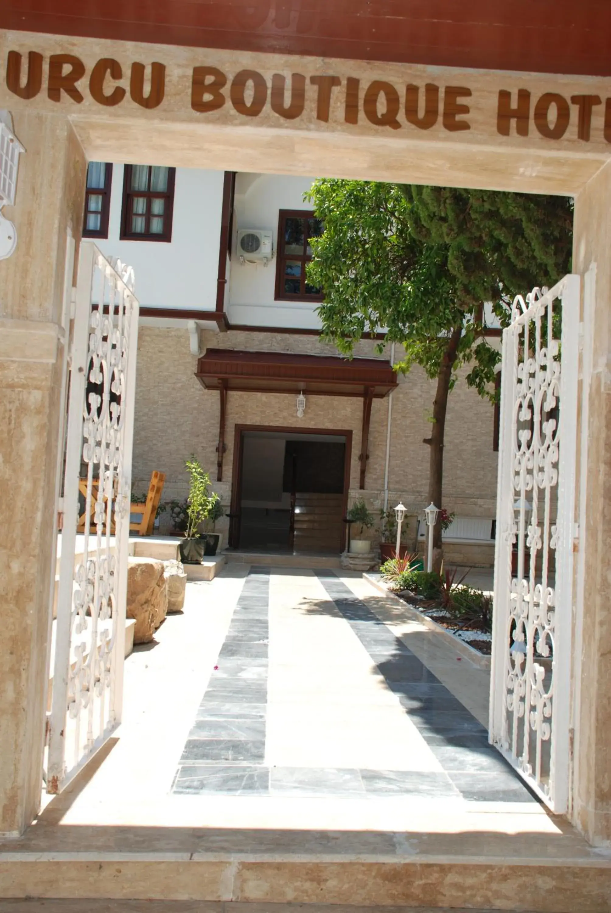 Facade/entrance, Property Logo/Sign in Urcu Hotel