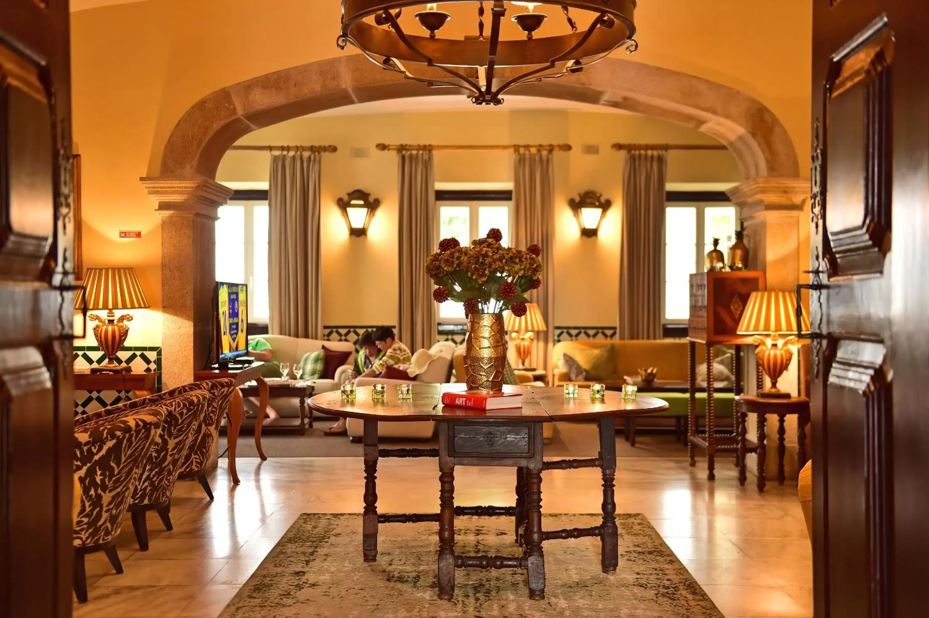 Communal lounge/ TV room, Restaurant/Places to Eat in Pousada Convento de Evora Communal lounge/ TV room, Restaurant/Places to Eat in Pousada Convento de Evora