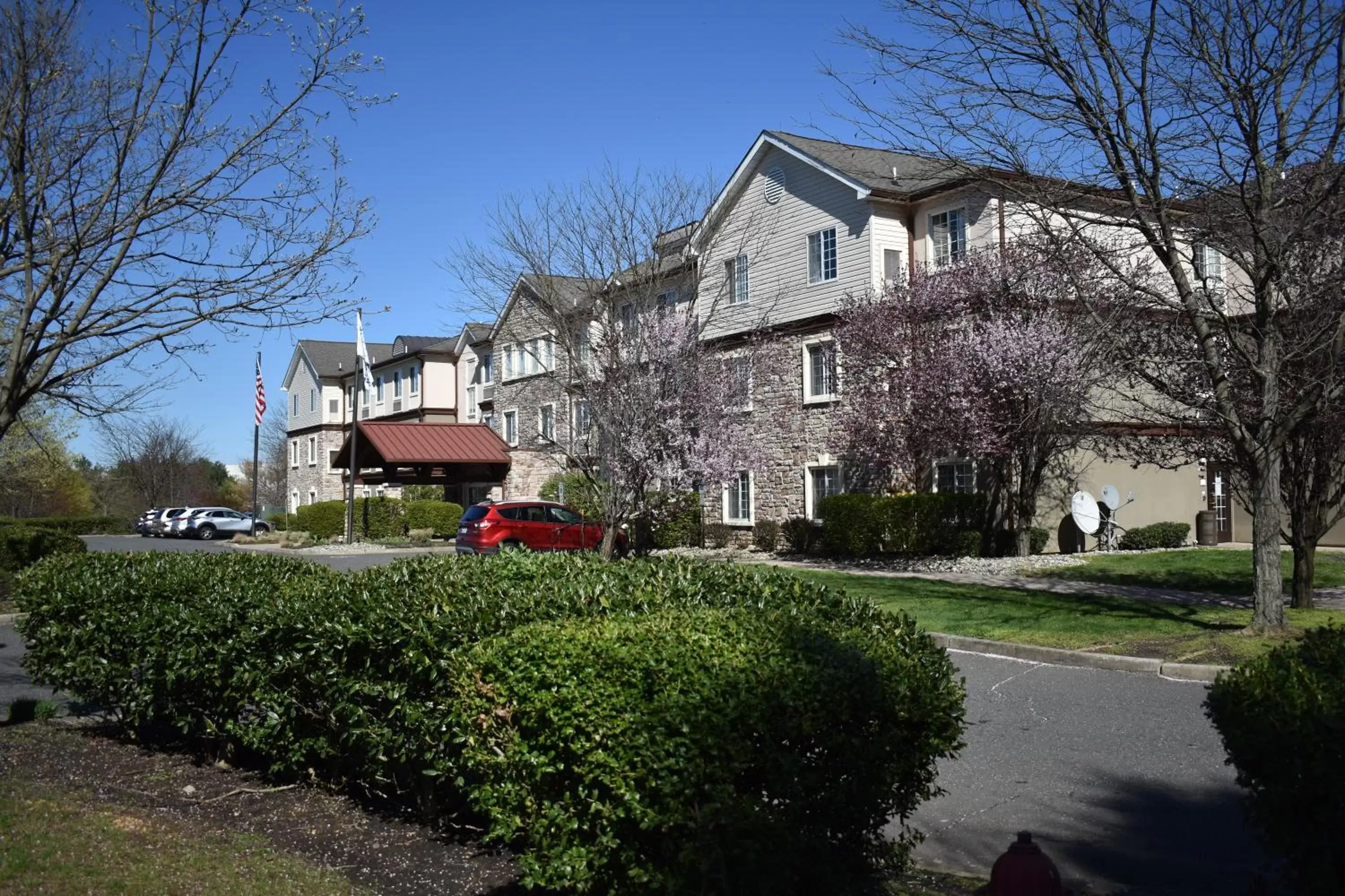 Facade/entrance, Property Building in Staybridge Suites Cranbury - South Brunswick, an IHG Hotel