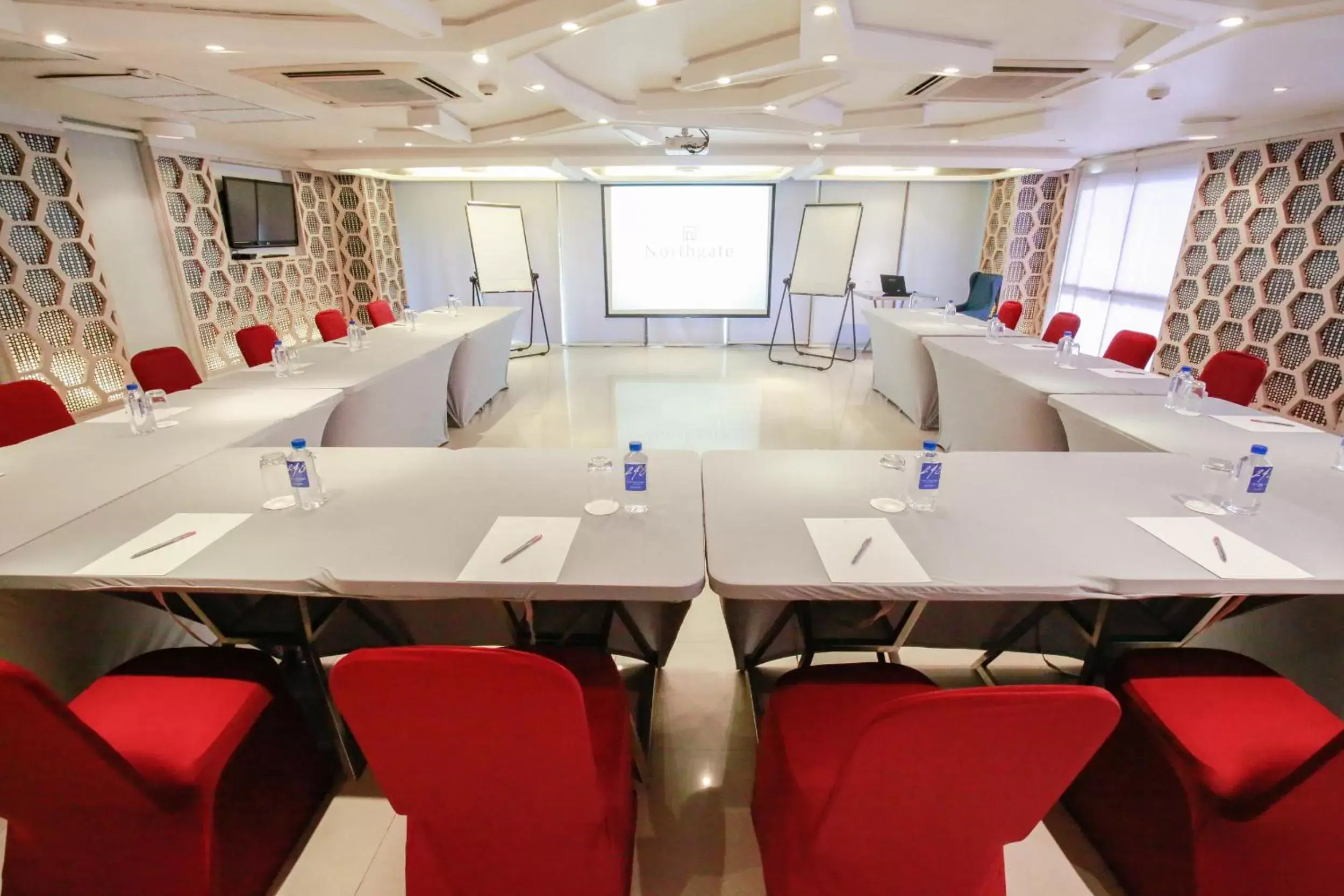 Business facilities in Northgate Ratchayothin - SHA Extra Plus
