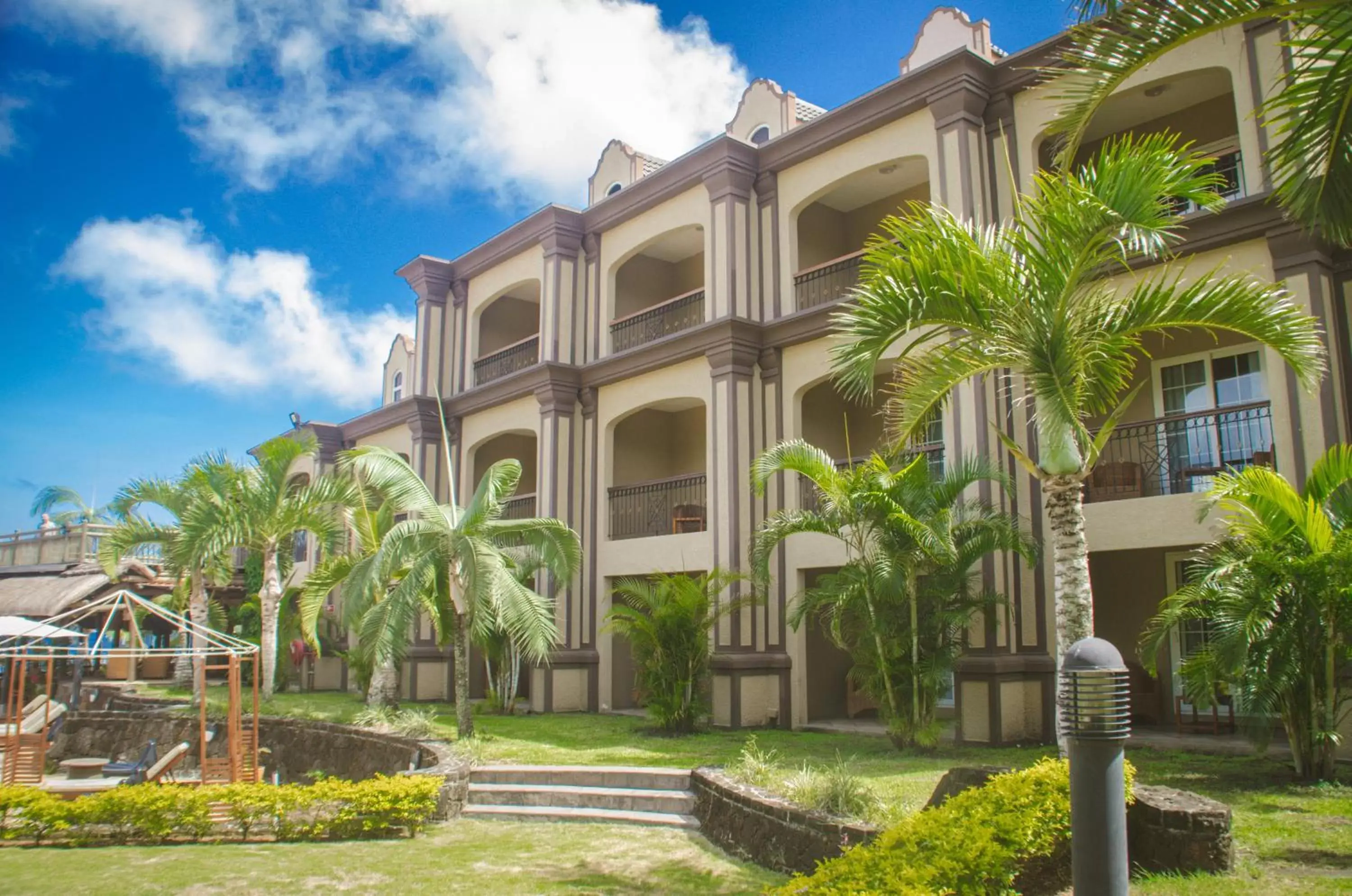 Property Building in Sunset Reef Resort & Spa