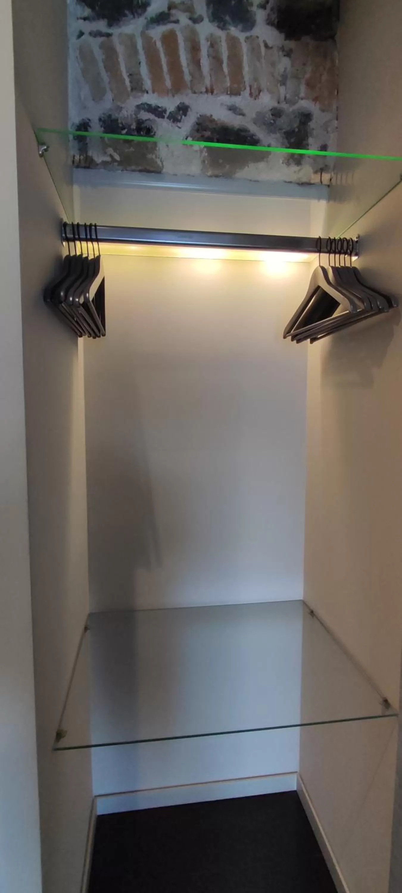 wardrobe in Sciara Biscari B&B