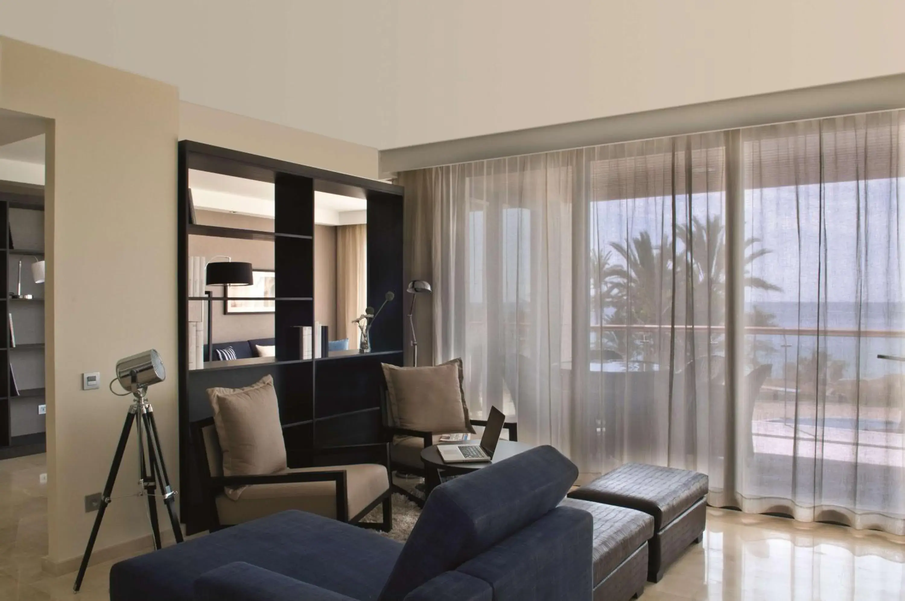 Photo of the whole room, Seating Area in Radisson Blu Resort Gran Canaria