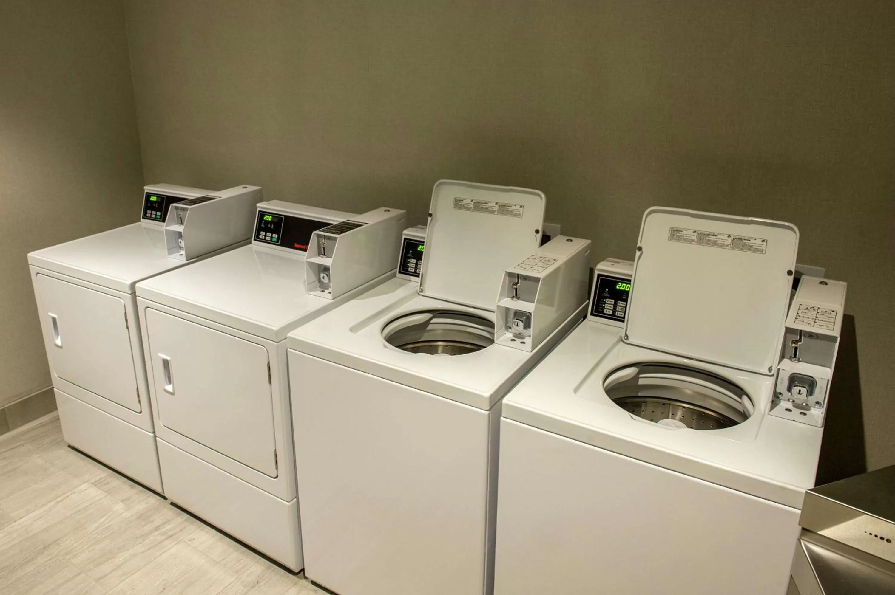 Sports in Hampton Inn & Suites/Foxborough/Mansfield