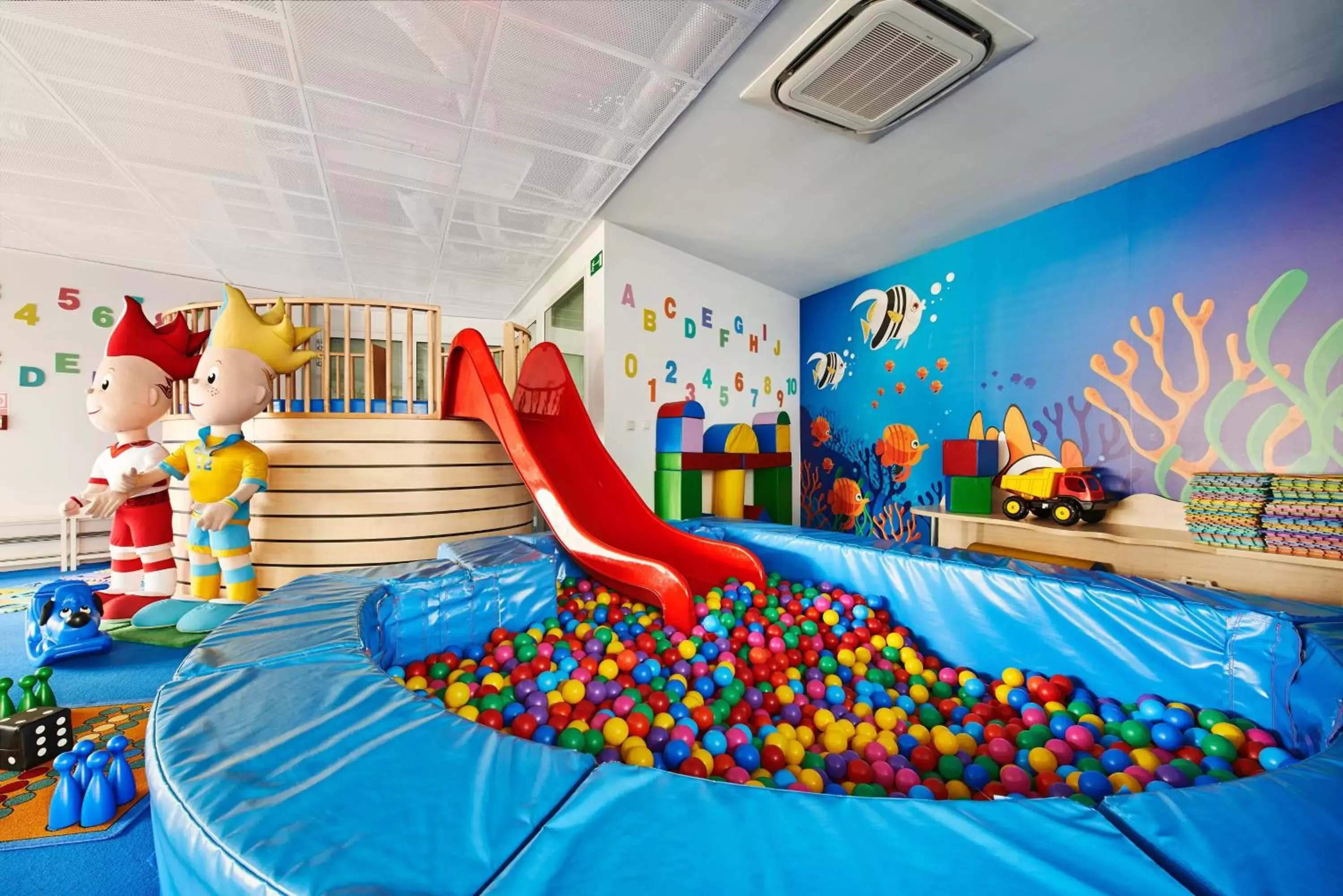 Game Room, Kid's Club in Marine Hotel by Zdrojowa