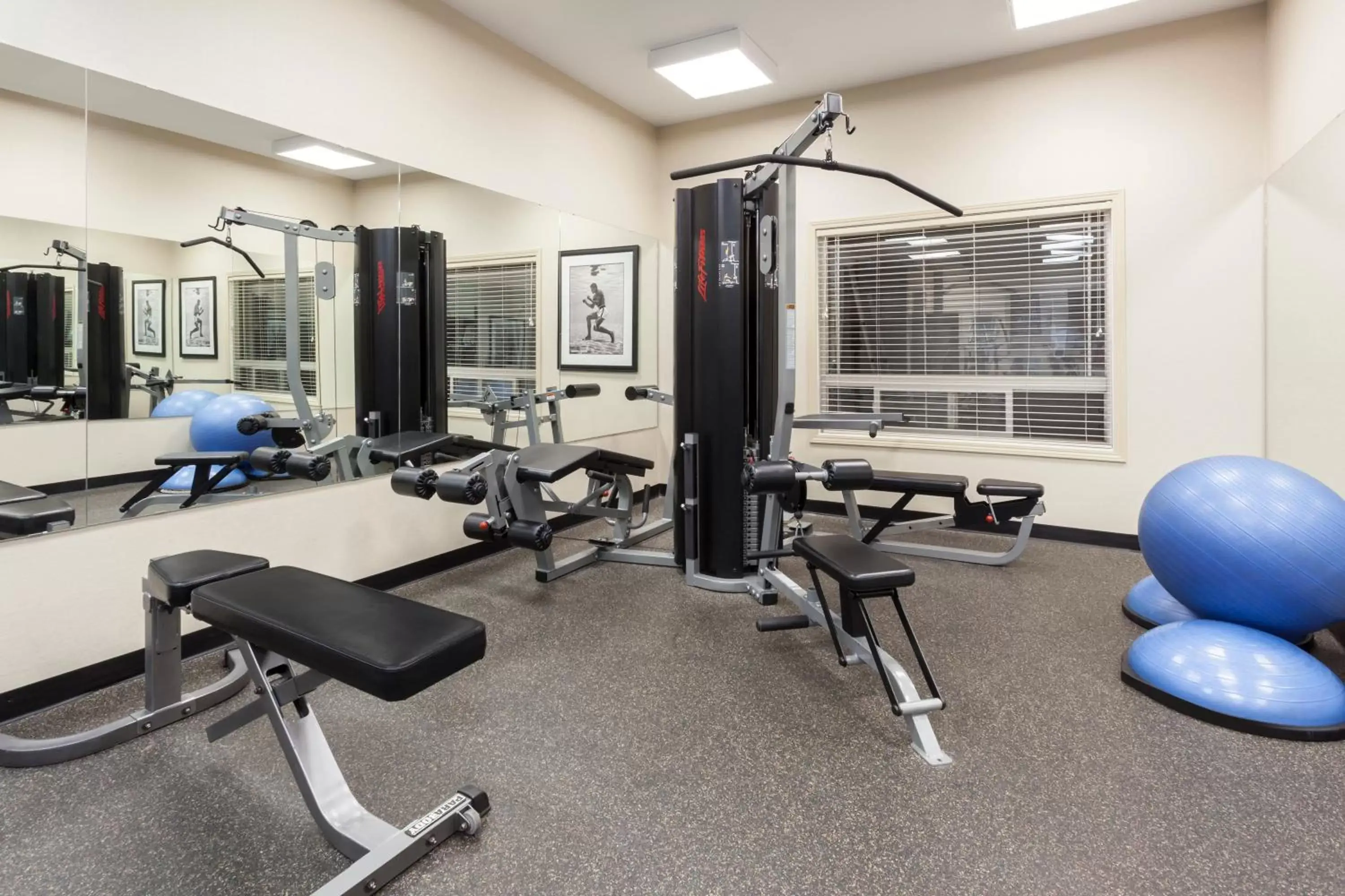 Fitness centre/facilities in Ramada by Wyndham Weyburn Fitness centre/facilities in Ramada by Wyndham Weyburn