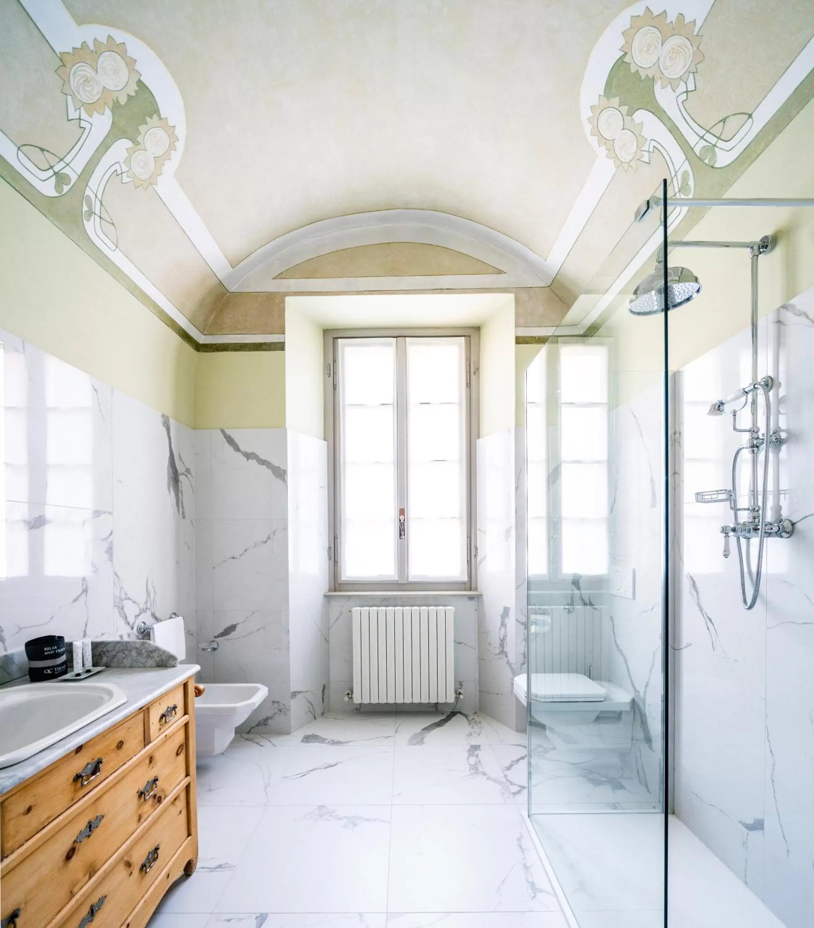 Bathroom, Kitchen/Kitchenette in QC Terme Grand Hotel Bagni Nuovi