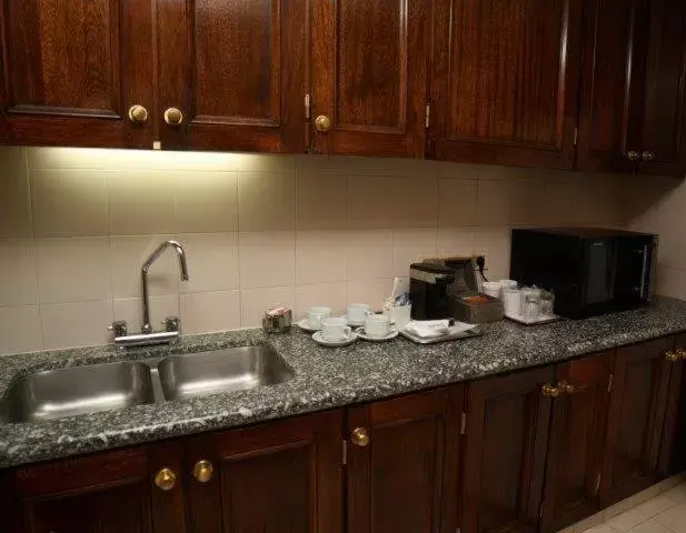 Kitchen/Kitchenette in Radisson Montevideo Victoria Plaza