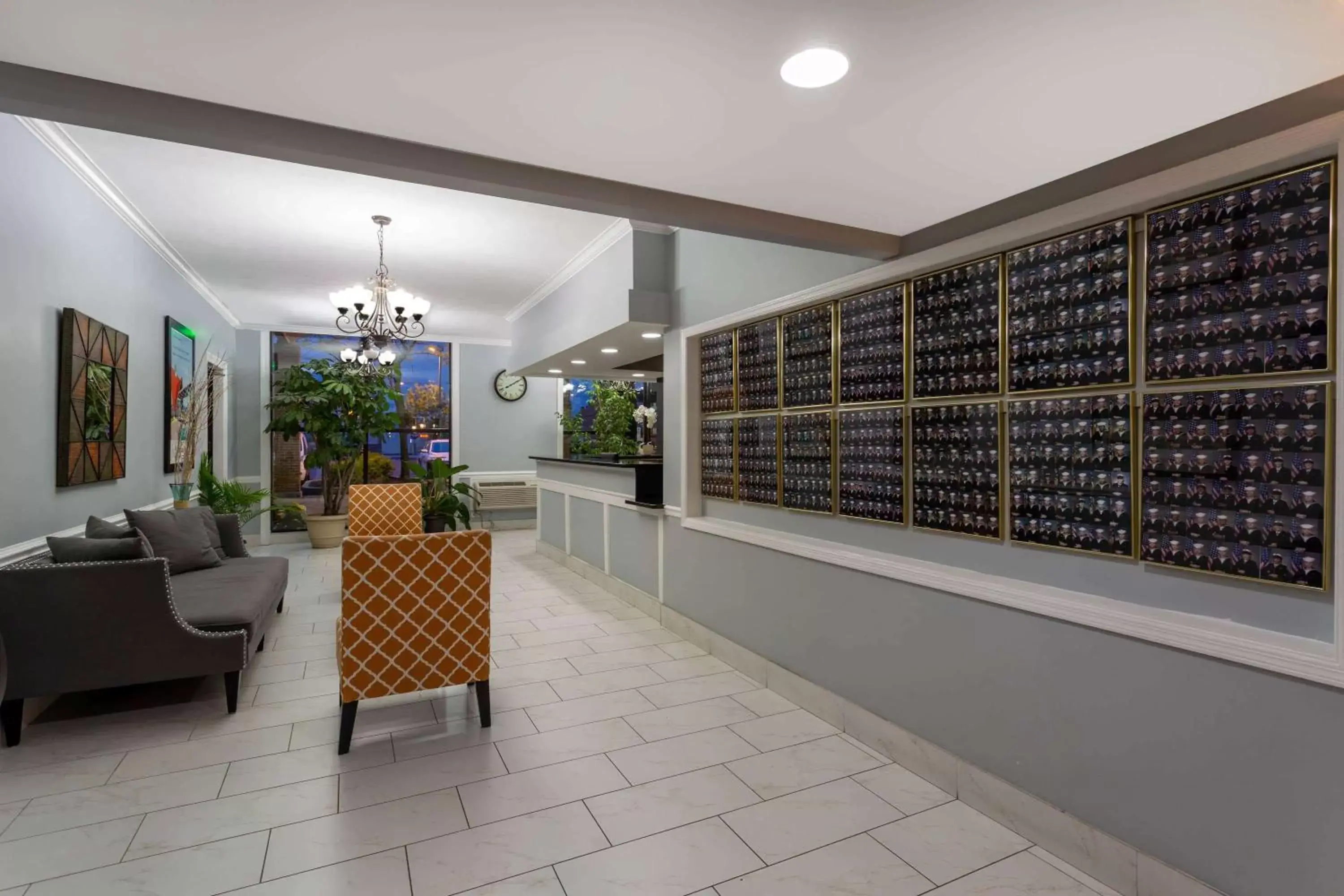 Lobby or reception in Howard Johnson by Wyndham Waukegan Great Lakes Lobby or reception in Howard Johnson by Wyndham Waukegan Great Lakes